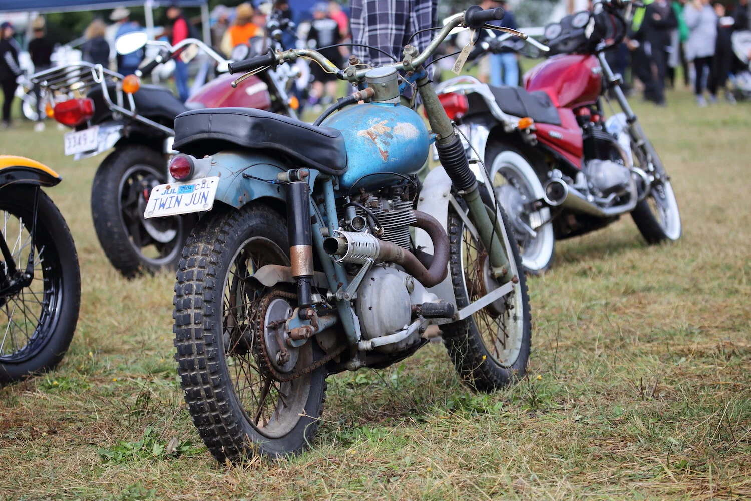 MS42 - roger chambers - the machine show.JPG