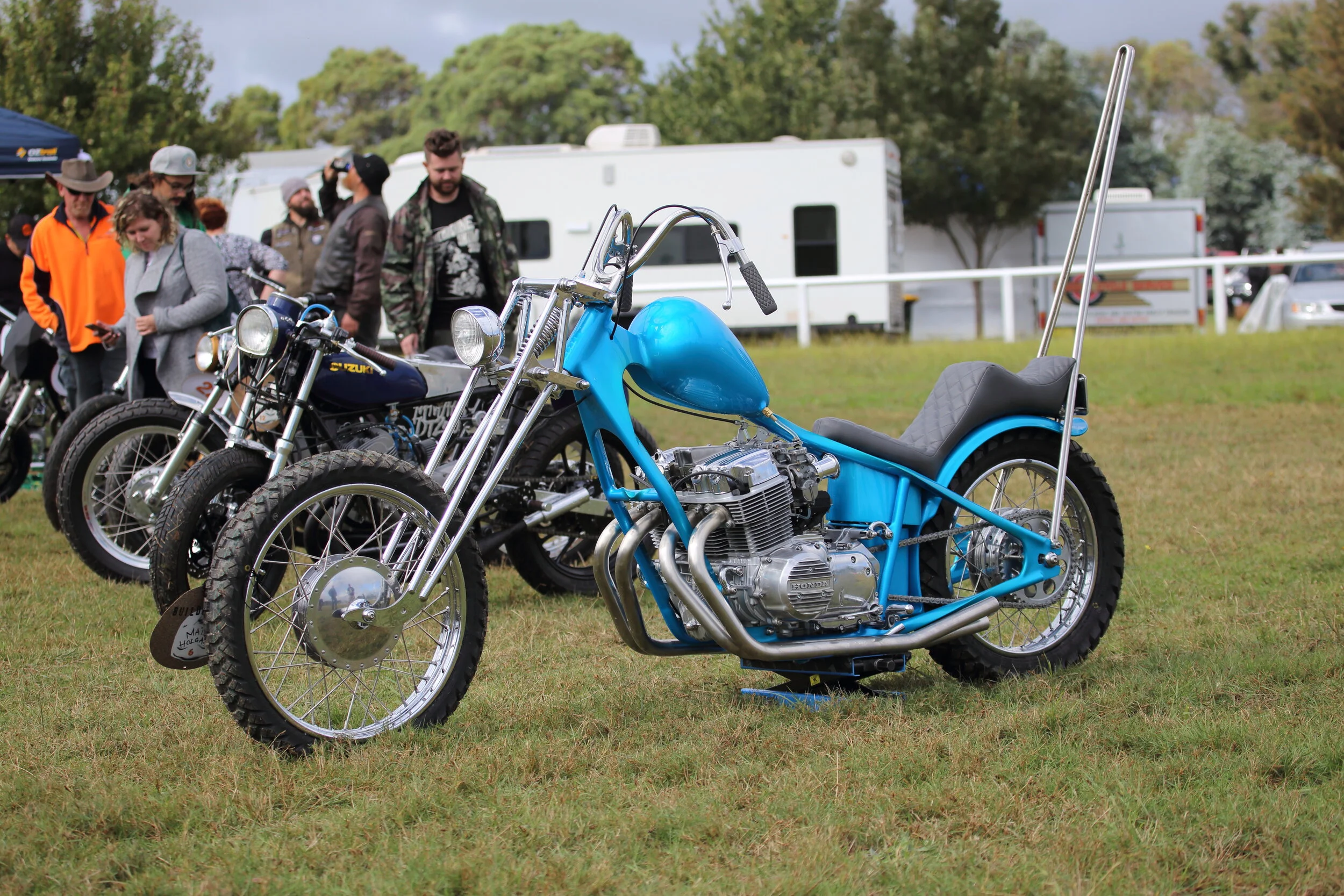 MS37 - roger chambers - the machine show.JPG