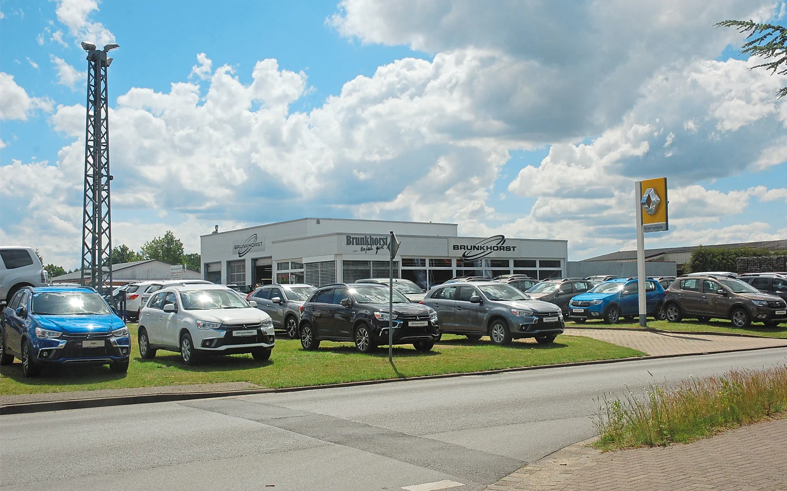 Das Autohaus Brunkhorst bietet ständig eine große Auswahl an Neu- und Gebrauchtfahrzeugen.