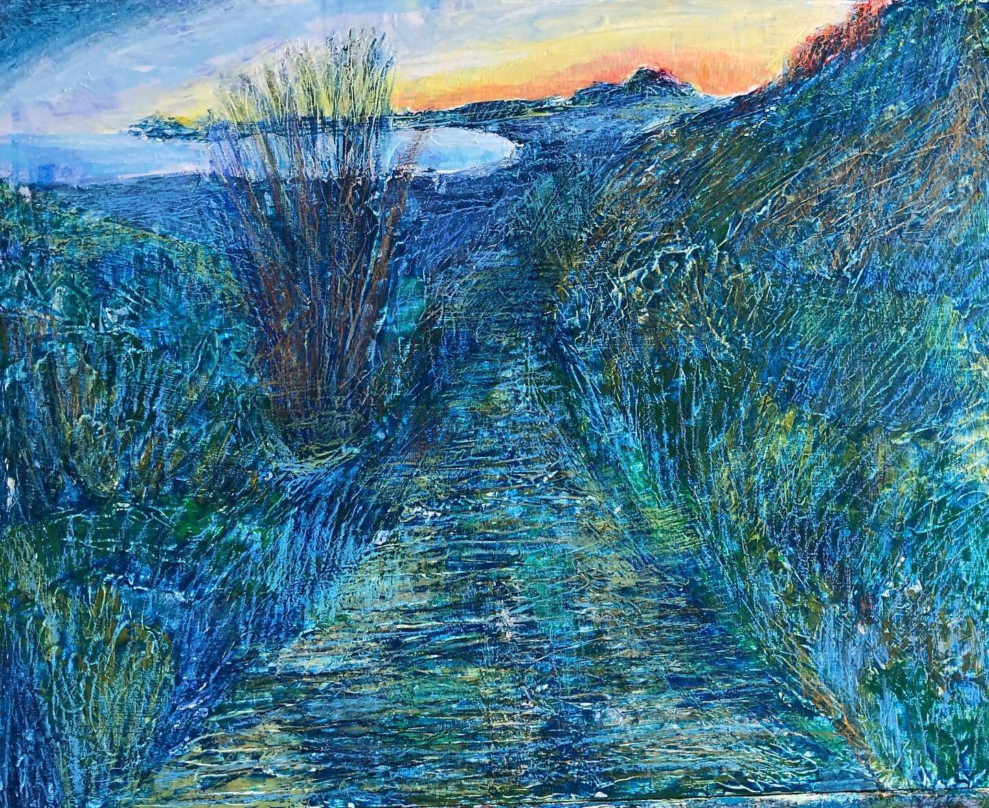 Another painting study for Walking to the Sunrise. 
Gesso, acrylic paint and wax pastels.

@madeinross 
@faropen.artists 
@herefordshireartweek 
@courtyard_arts 

#workinprogress #waxpastels #texture #dawn #pembrokeshire #inspiration