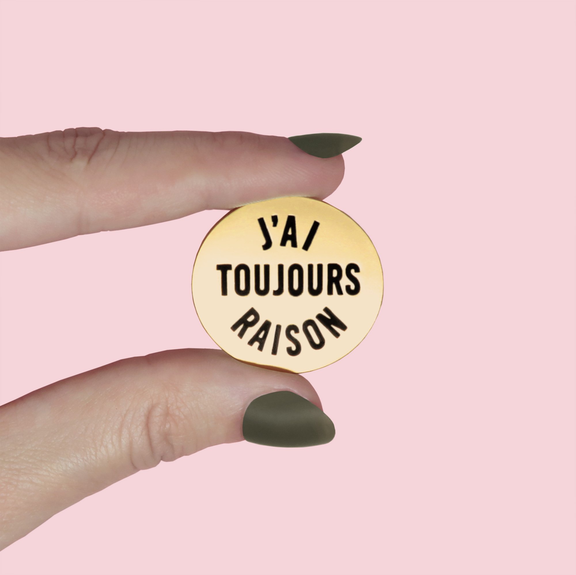 🎤Y a t il des Messieurs/Mesdames "Je sais tout" dans l&rsquo;h&eacute;micycle ?
🛍️ > jaimelagrenadineshop.com
.
#enamelpin #jaitoujoursraison #colleguedetravail