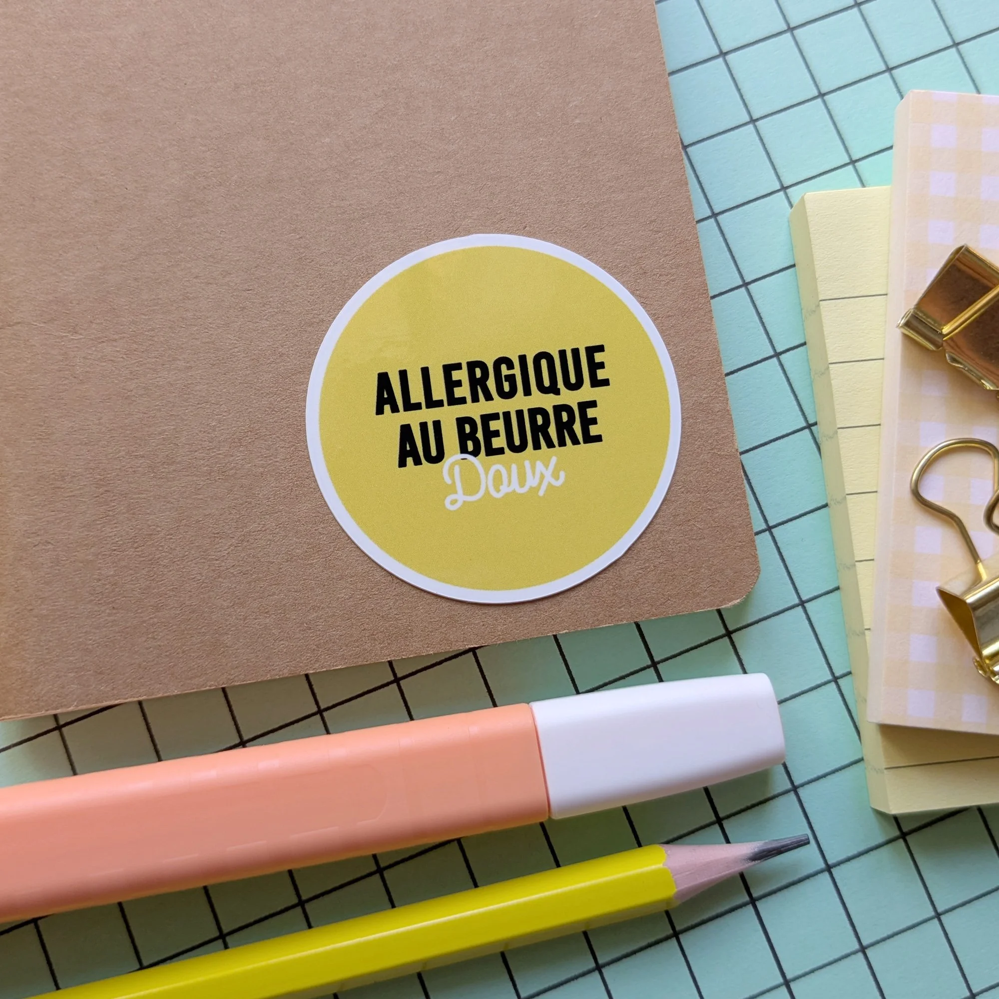 😷Je peux finir aux urgences si mon beurre ne contient pas de sel !
🛍️ > Lien dans la bio.
.
#stickershop #bretagne #beurresale