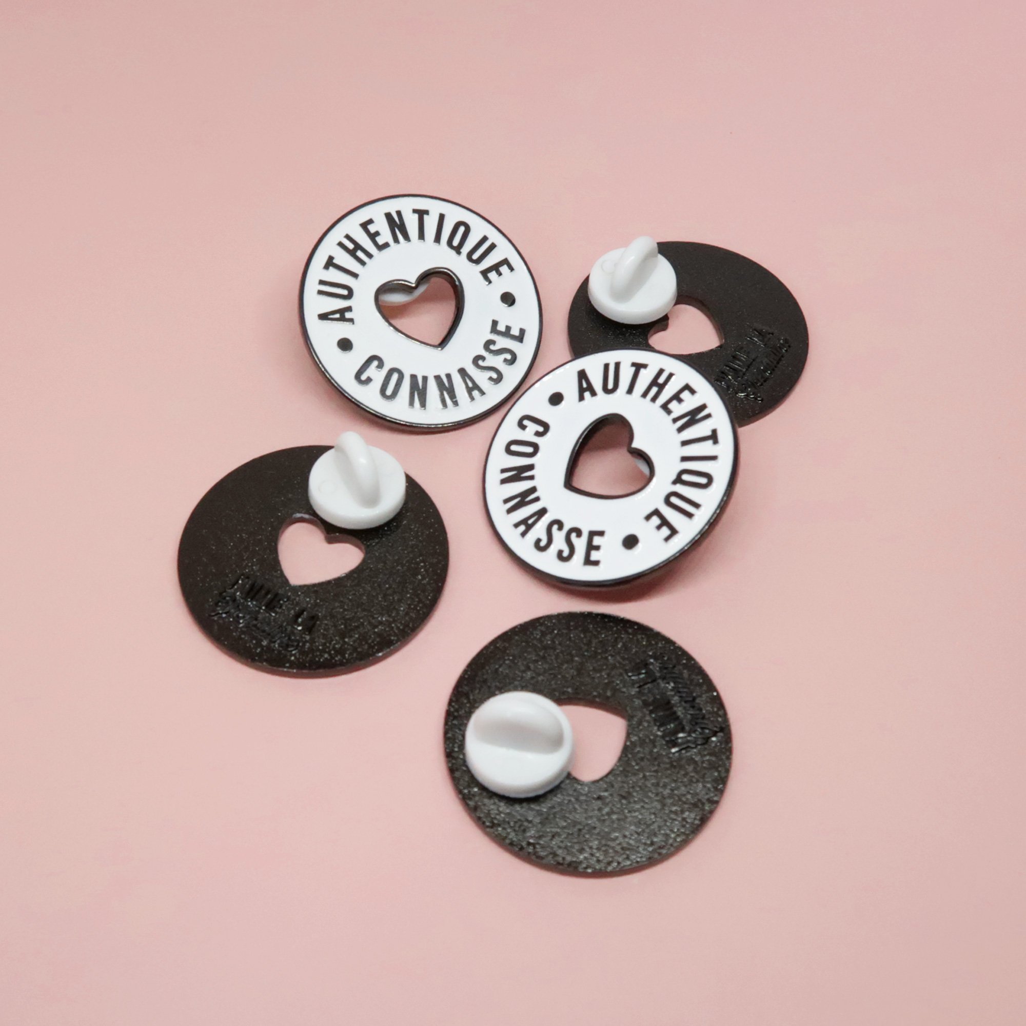 pin's authentique connasse - j'aime la grenadine