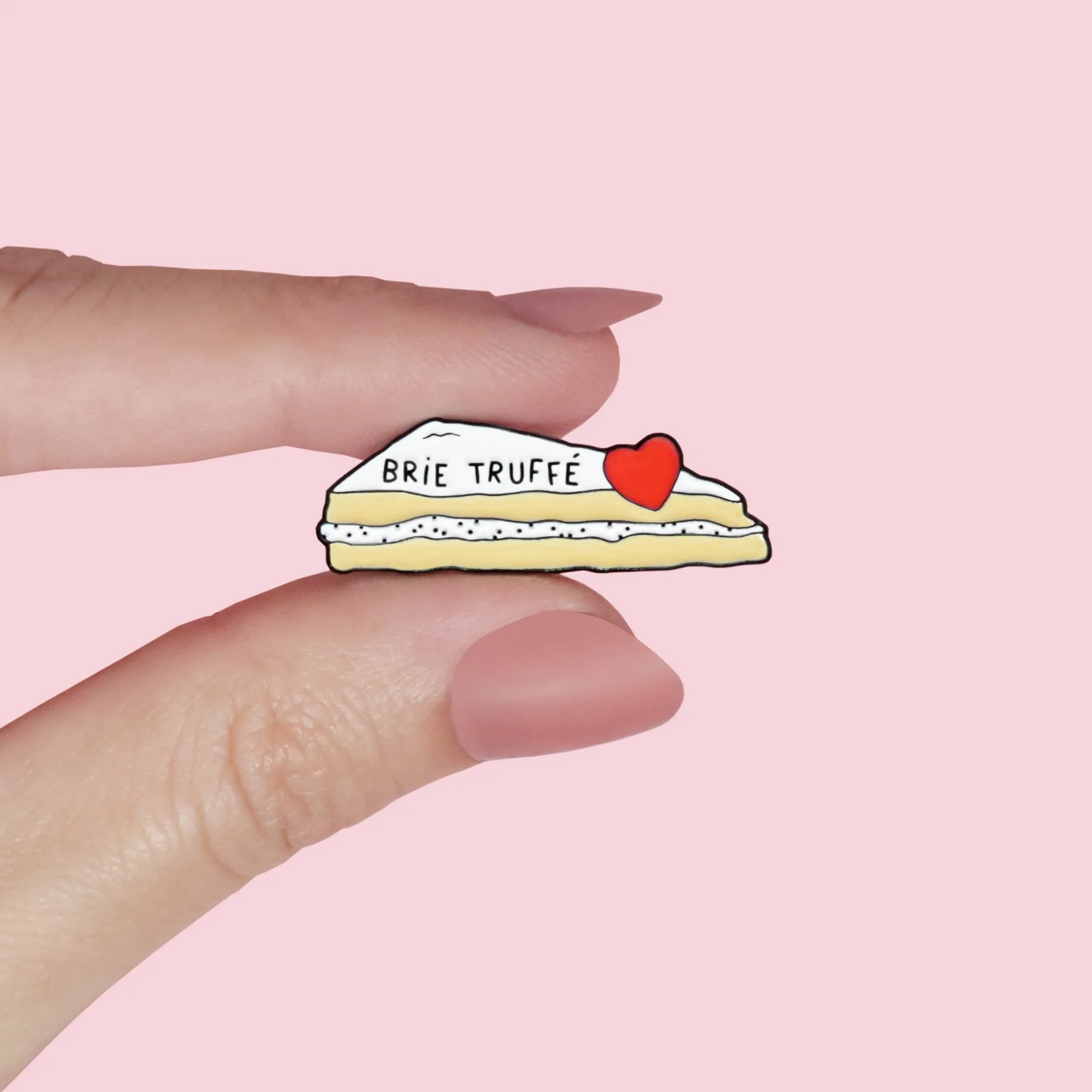 Pin's "Brie truffé"
