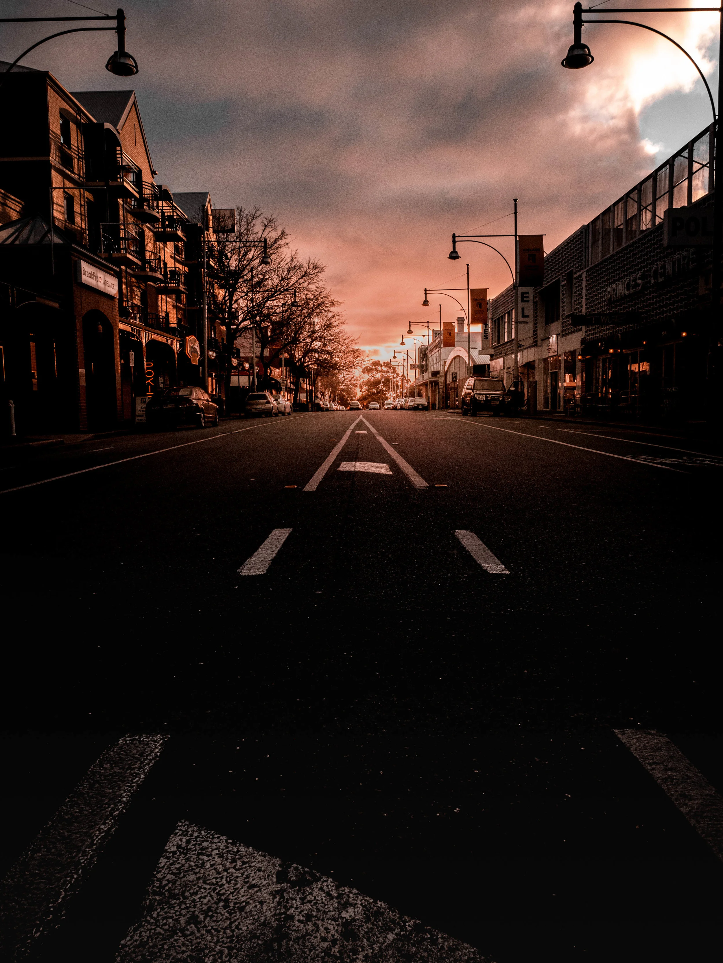 You can find pretty much leading lines almost everywhere in the streets.