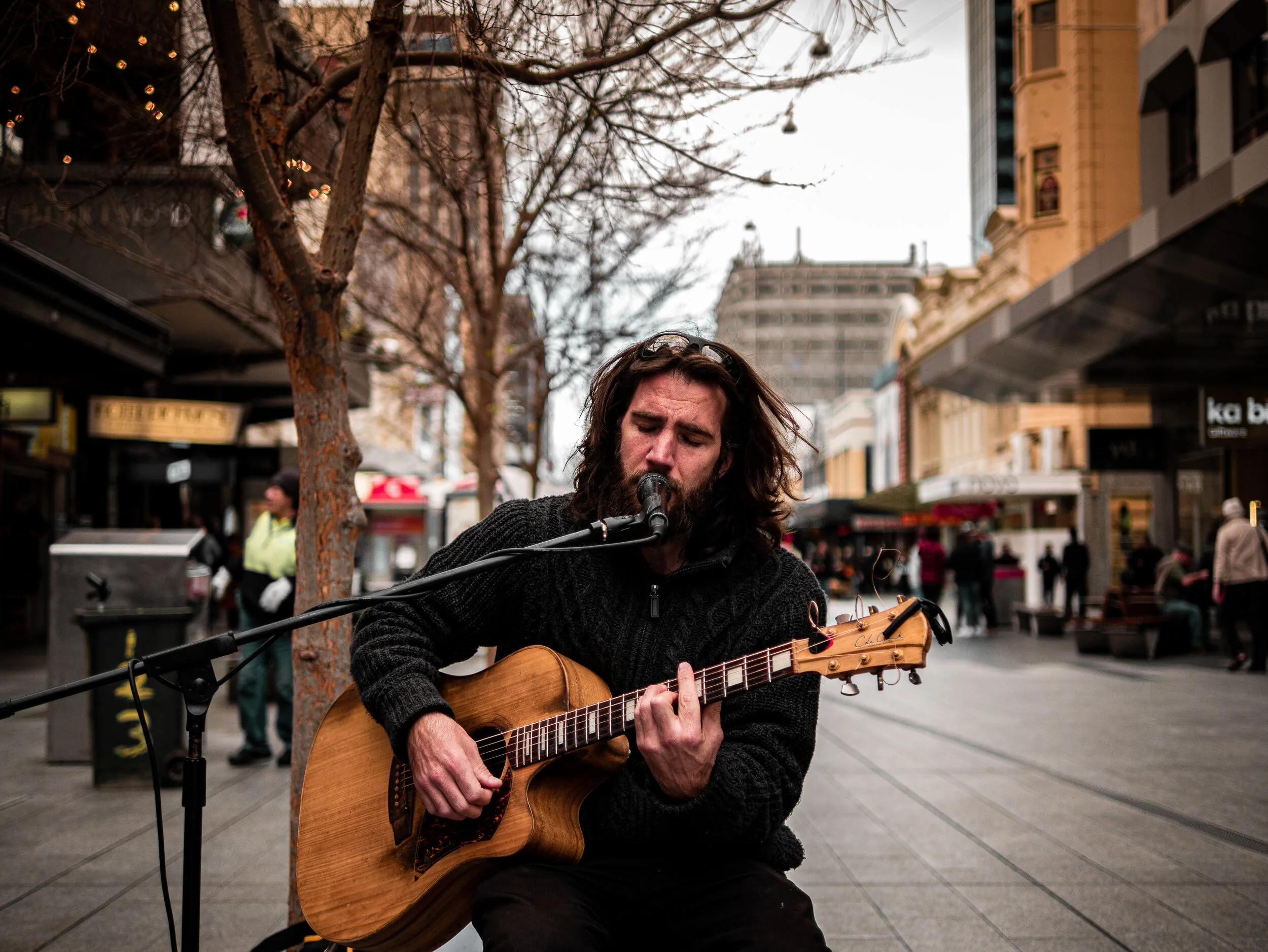 Sometimes when you ask permission, you’ll get more freedom to approach the model and start shooting creatively. It’s really worth the effort!