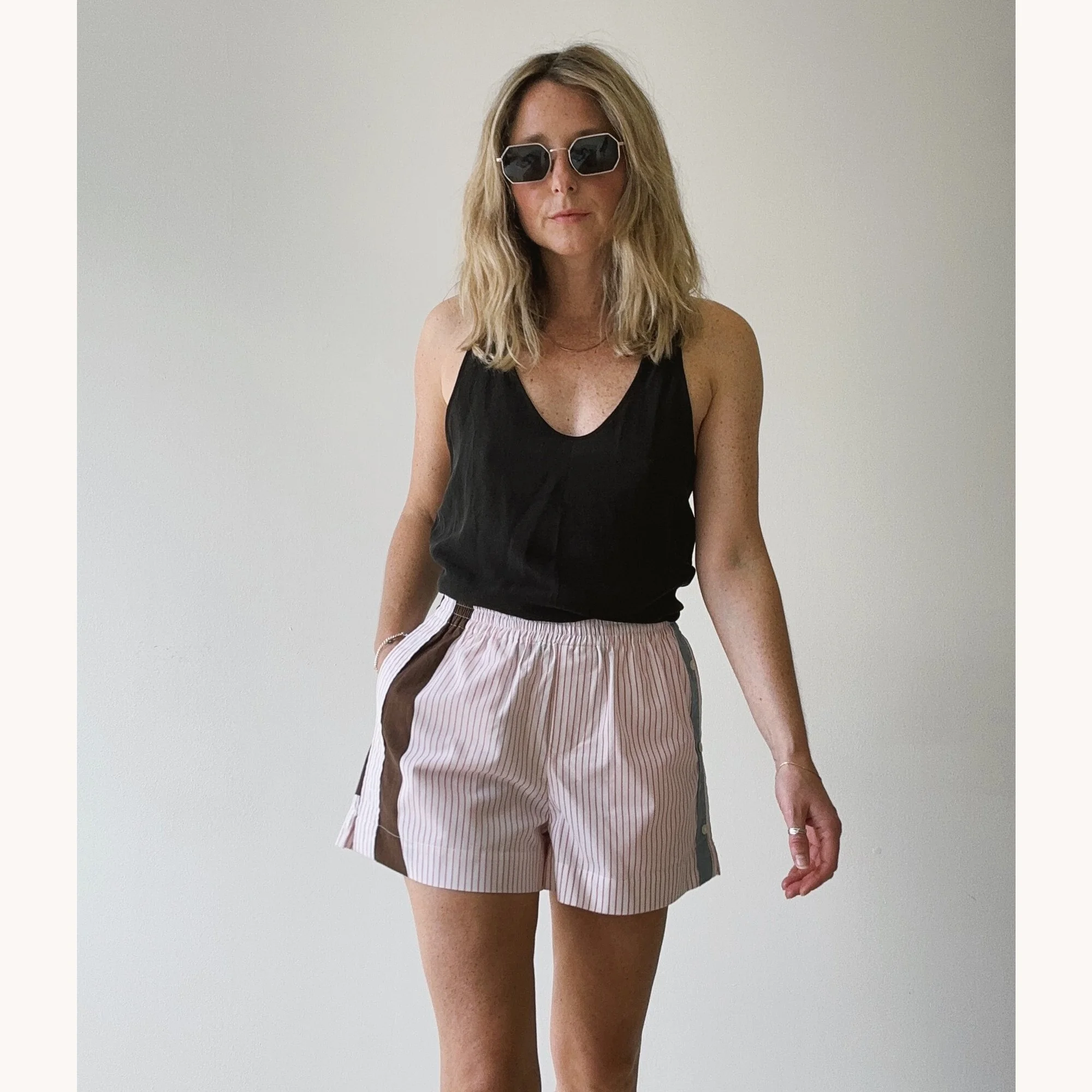 Rita-short-003XS-lifestyle5.jpg
