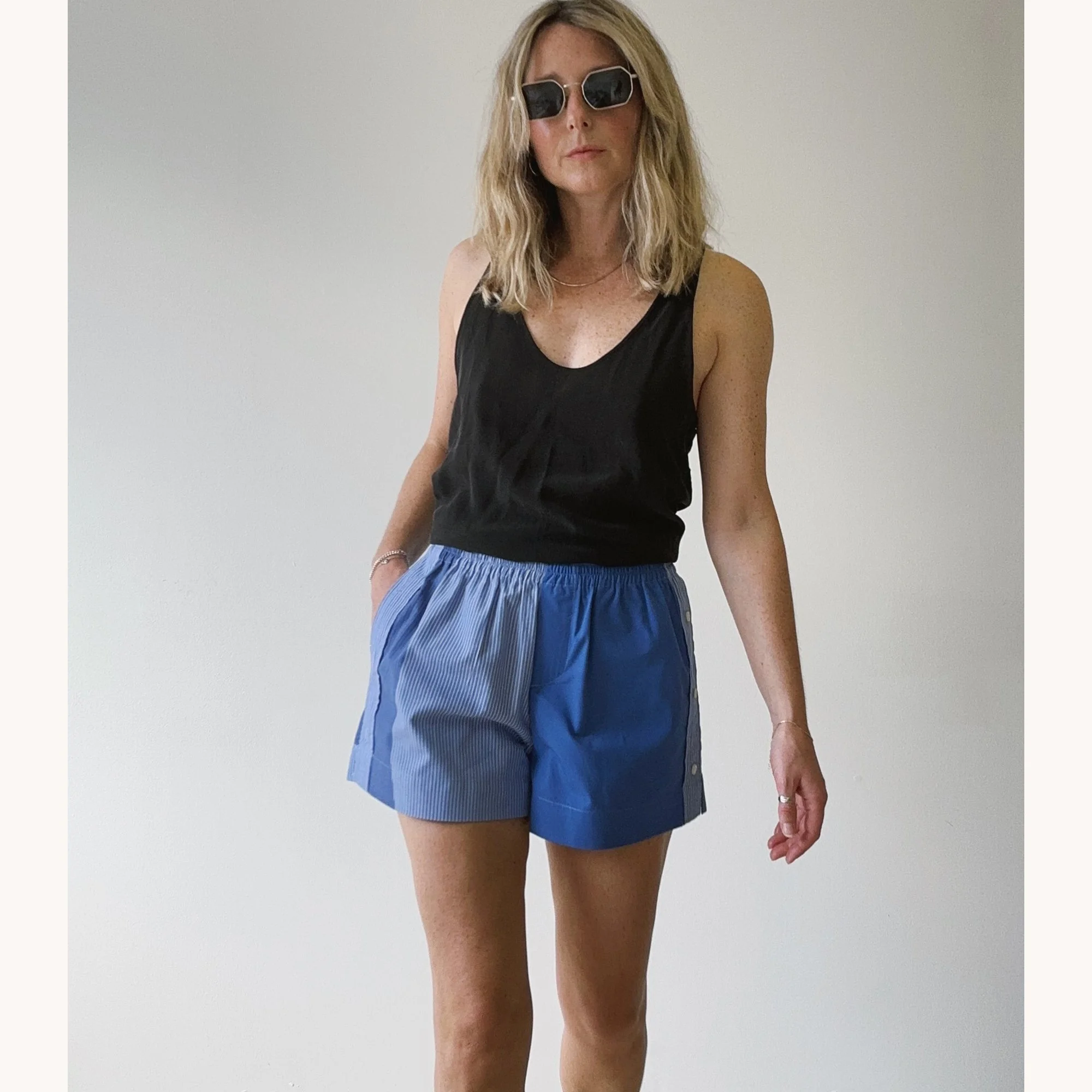 Rita-short-002XS-lifestyle3.jpg