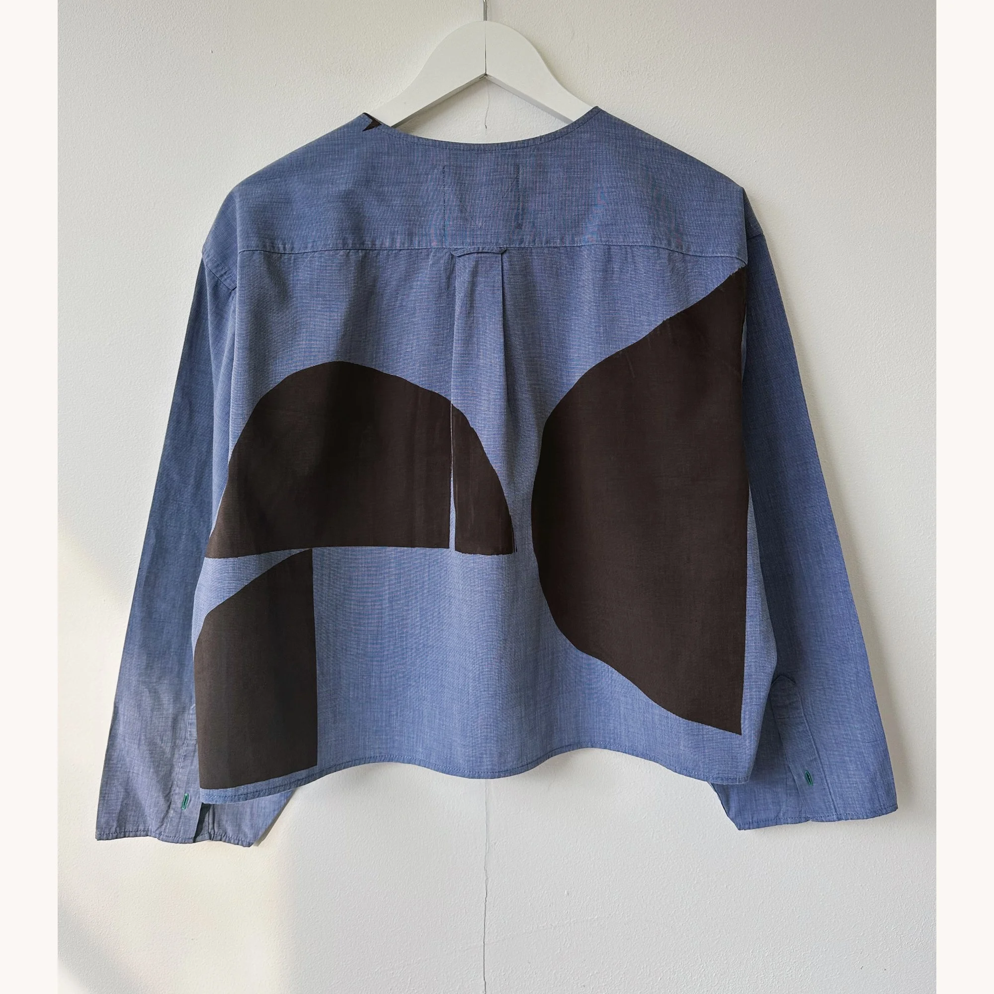 Craspedia-shirt-lifestyle5.jpg