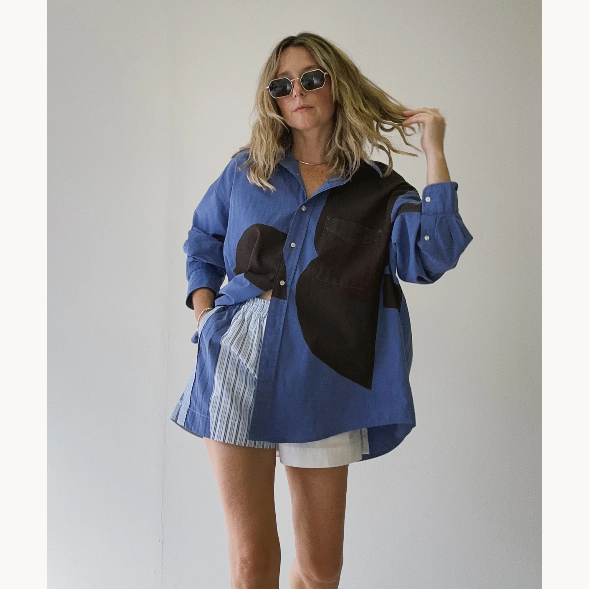 Abbracci-shirt-lifestyle2.jpg