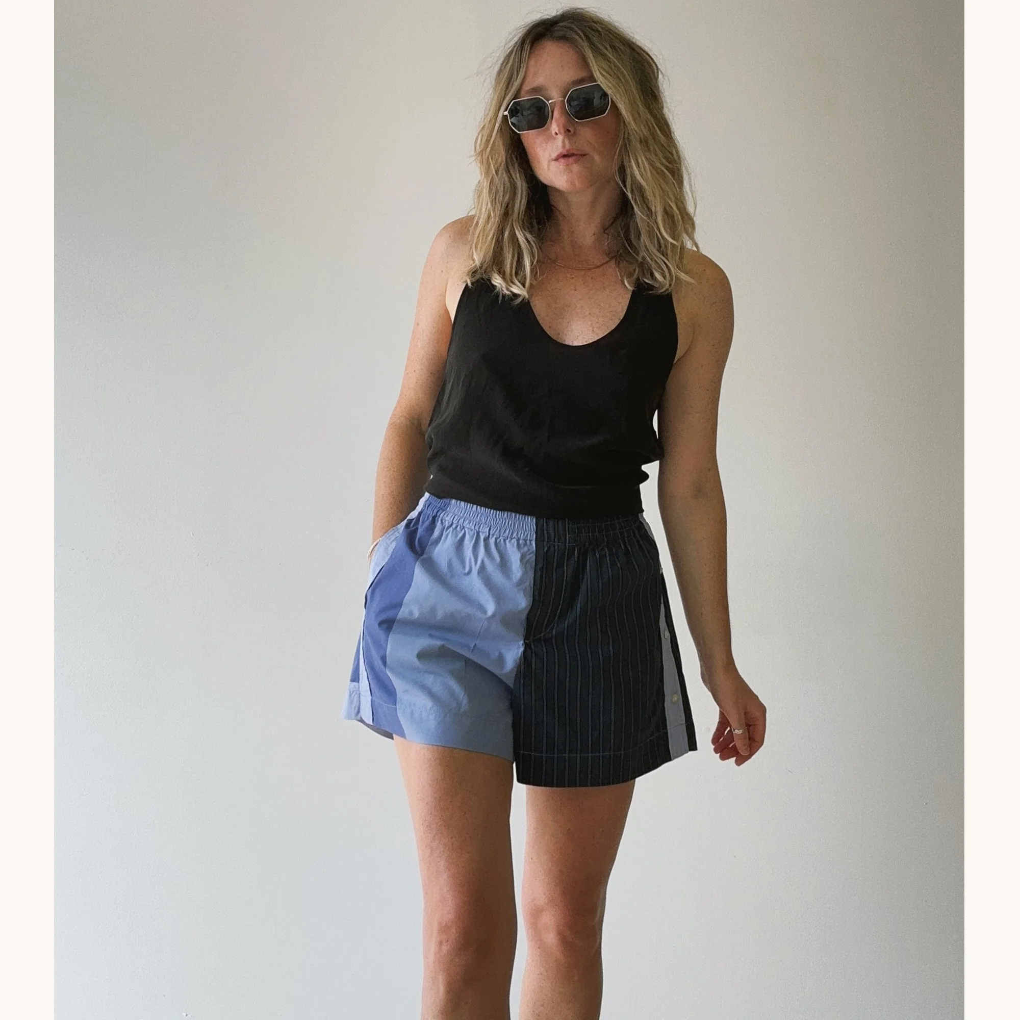 Rita-short-031S-lifestyle2.jpg