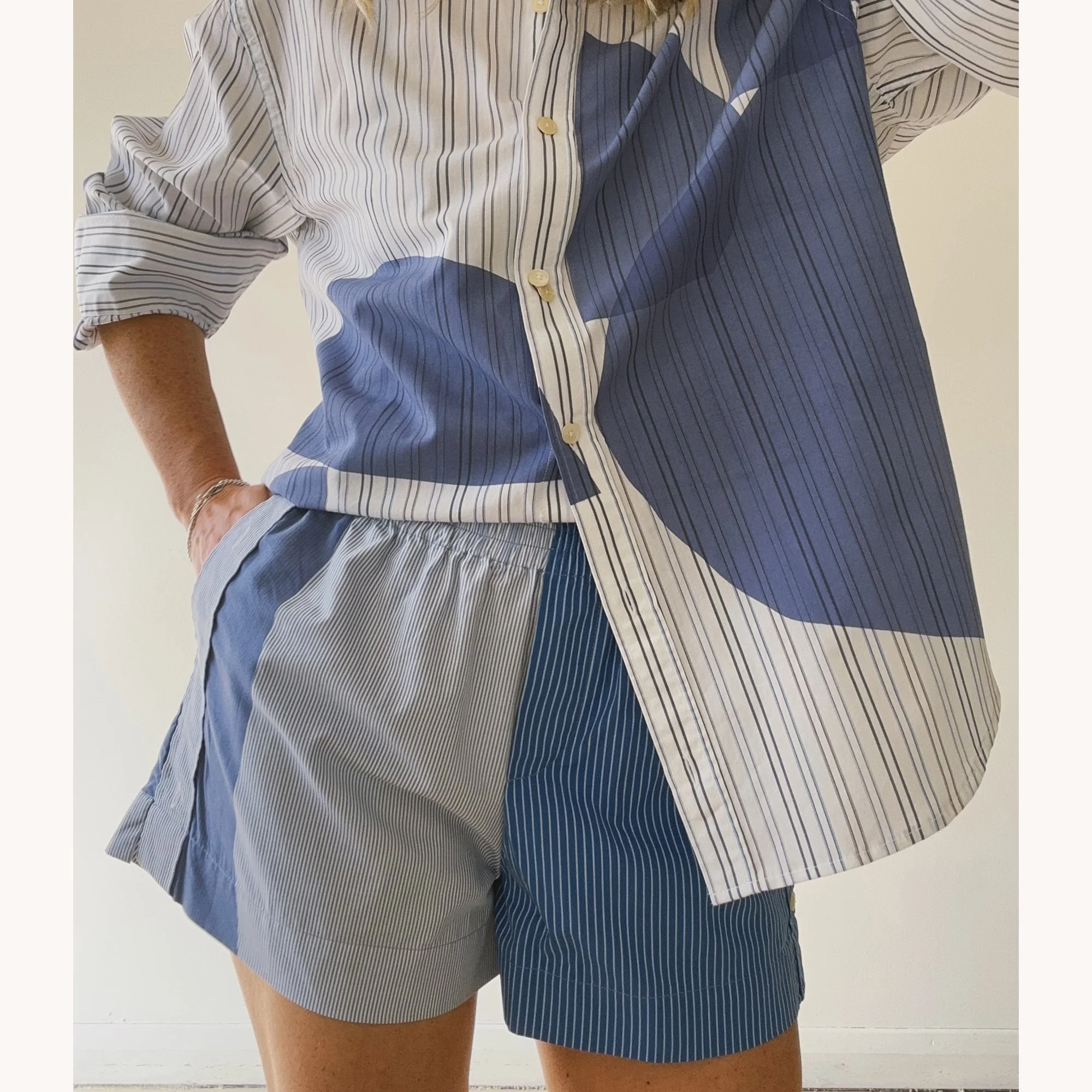 Rita-short-017XS-lifestyle5.jpg