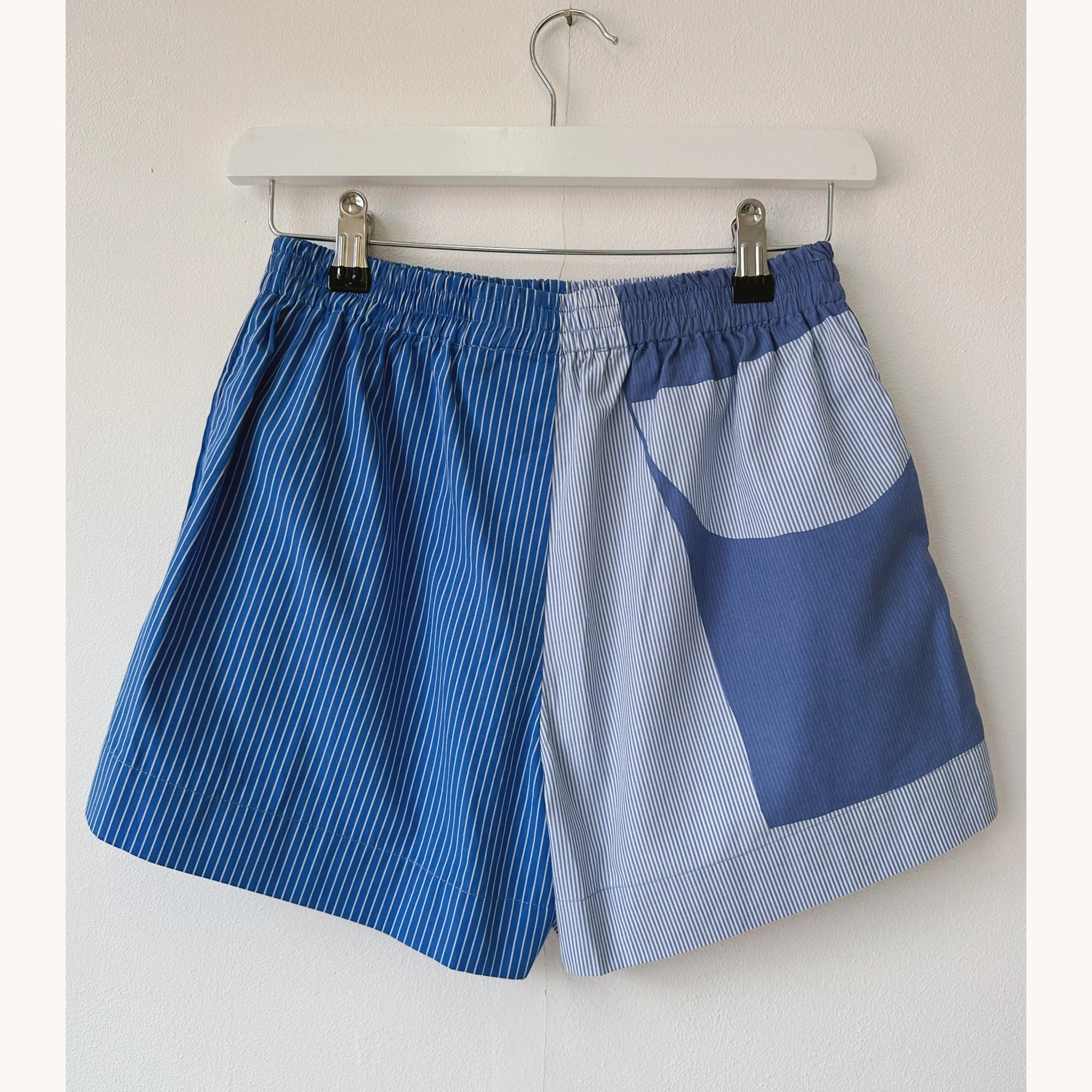 Rita-short-017XS-lifestyle3.jpg