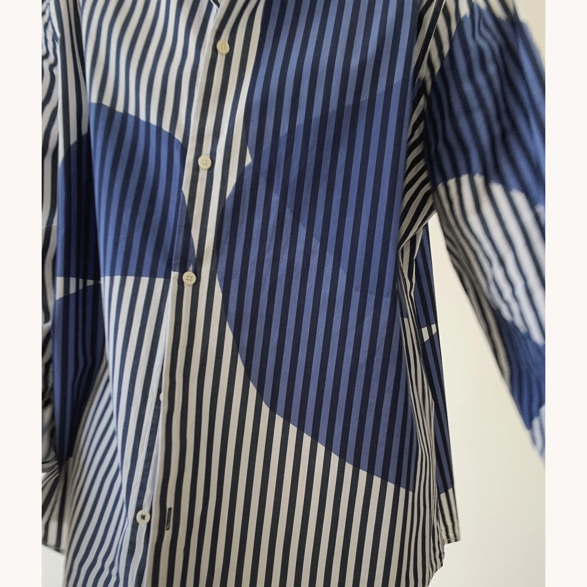 Marseillan-shirt-lifestyle1.jpg