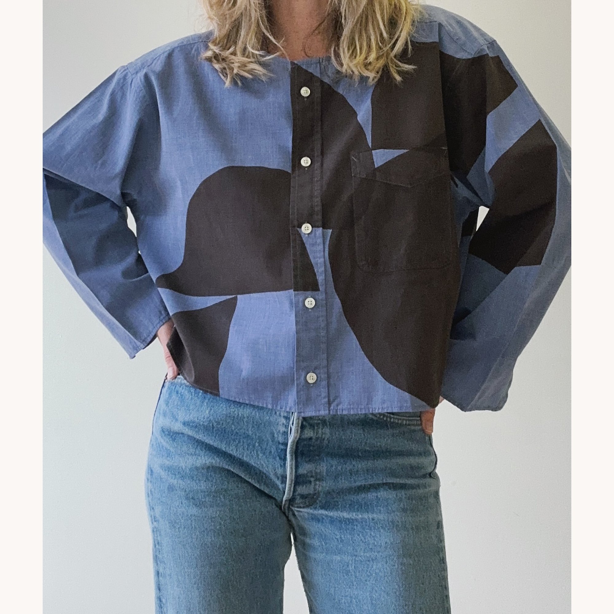 Craspedia-shirt-lifestyle3.jpg