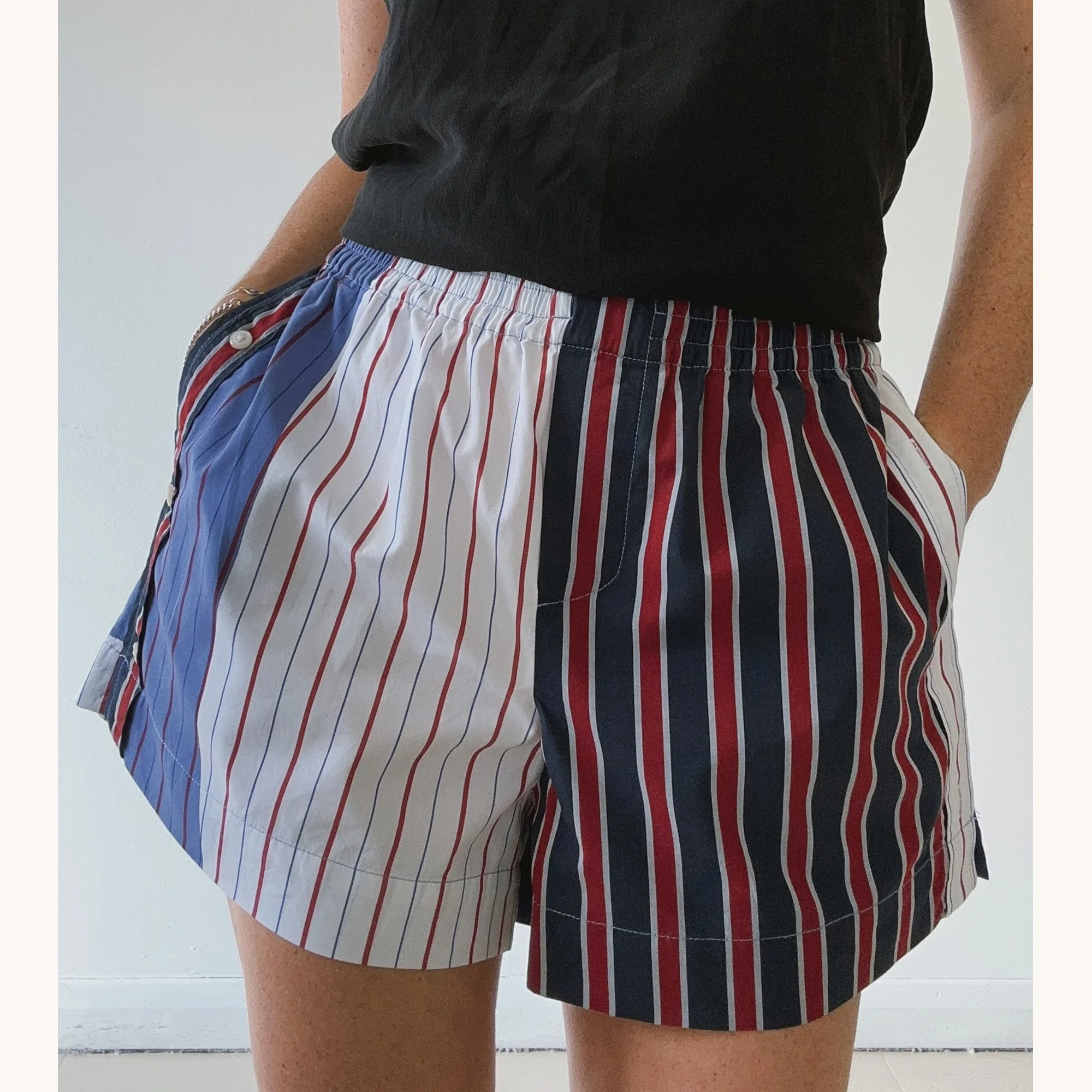 Rita-short-028S-lifestyle3.jpg