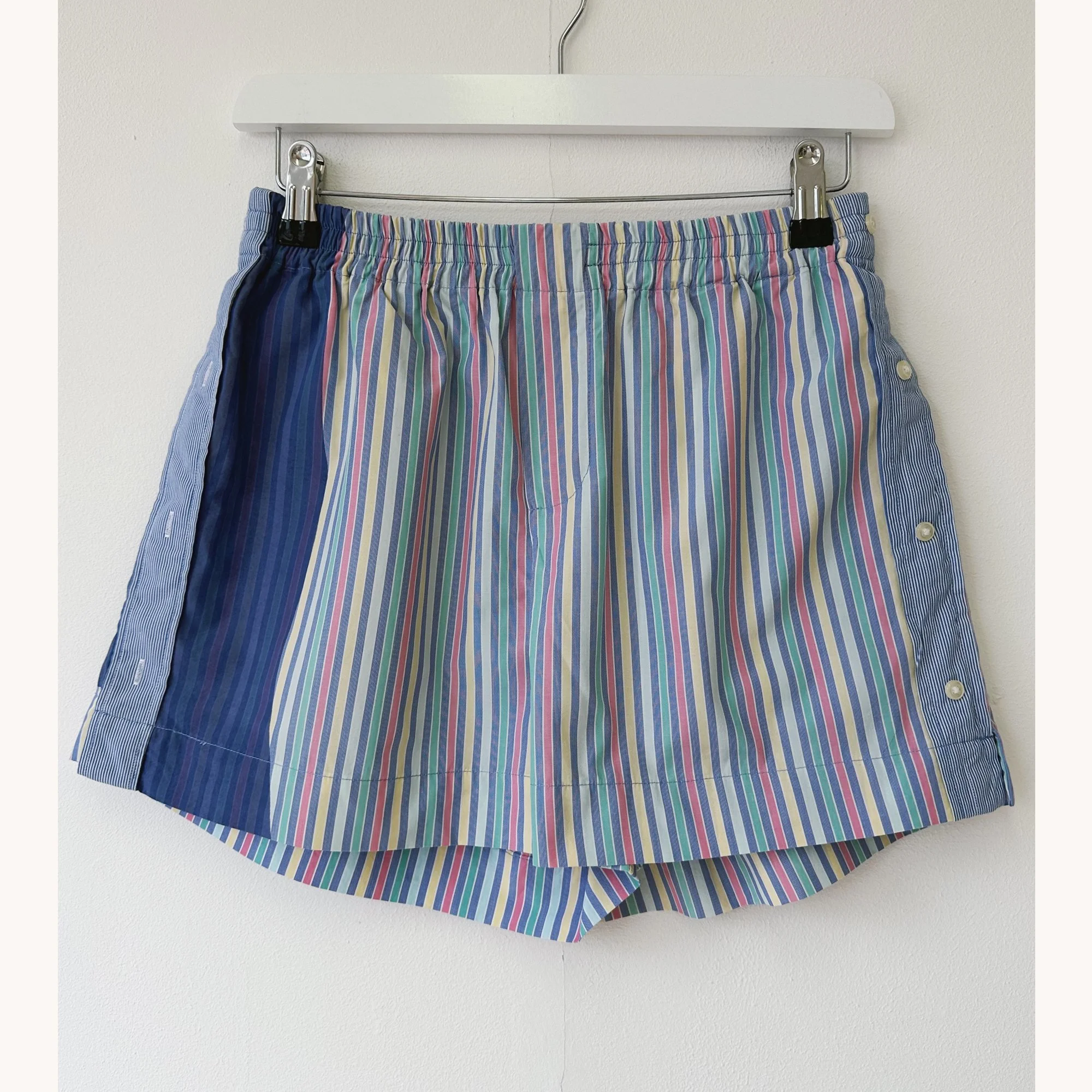 Rita-short-025S-lifestyle3.jpg