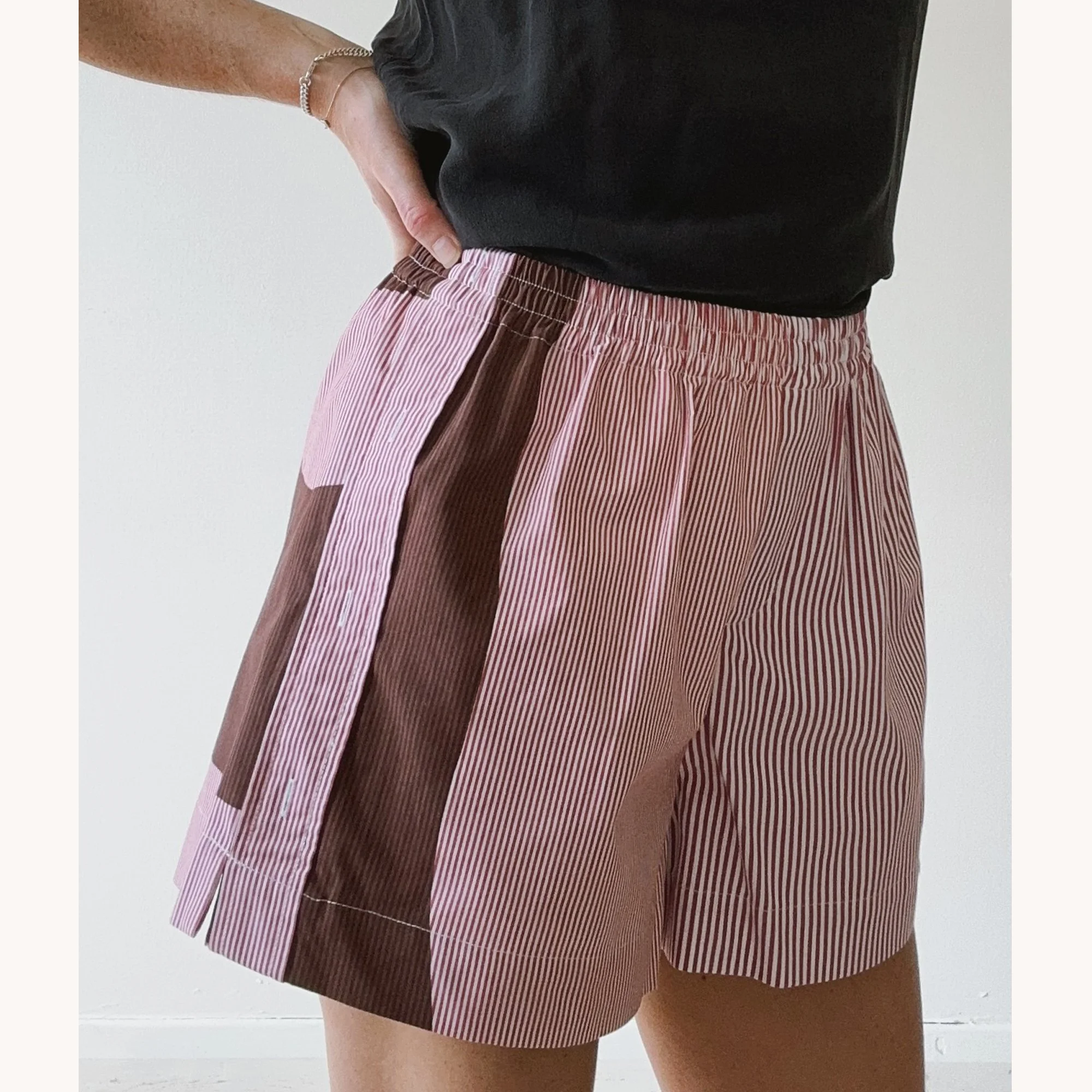 Rita-short-005S-lifestyle1.jpg
