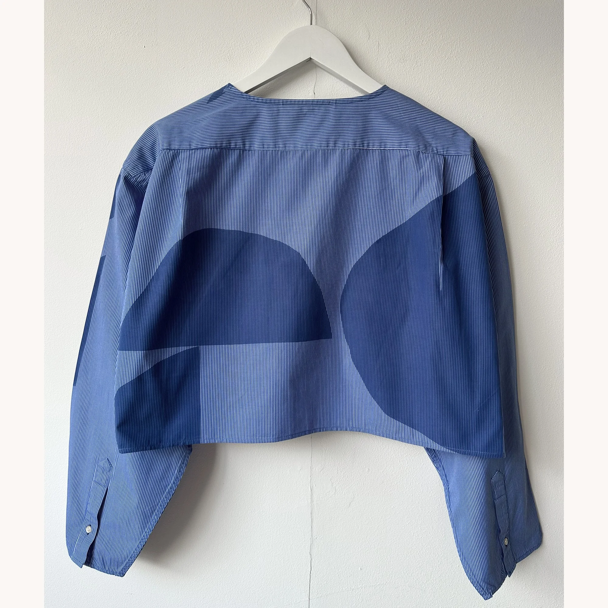 Iris-shirt-lifestyle8.jpg