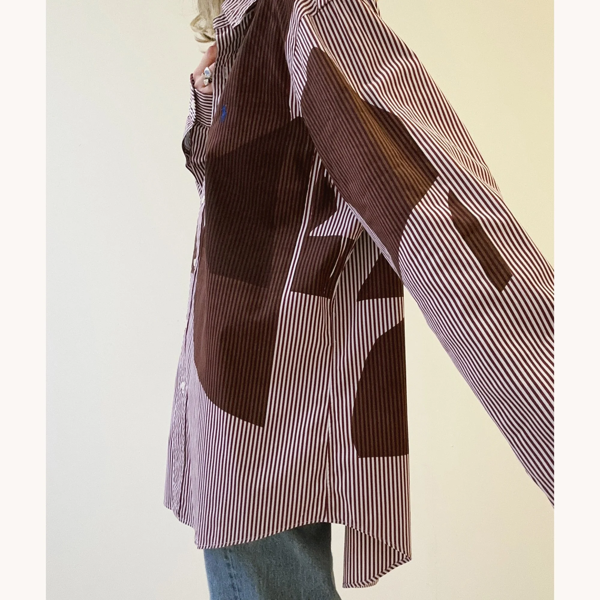 Pandoro-shirt-lifestyle5.jpg