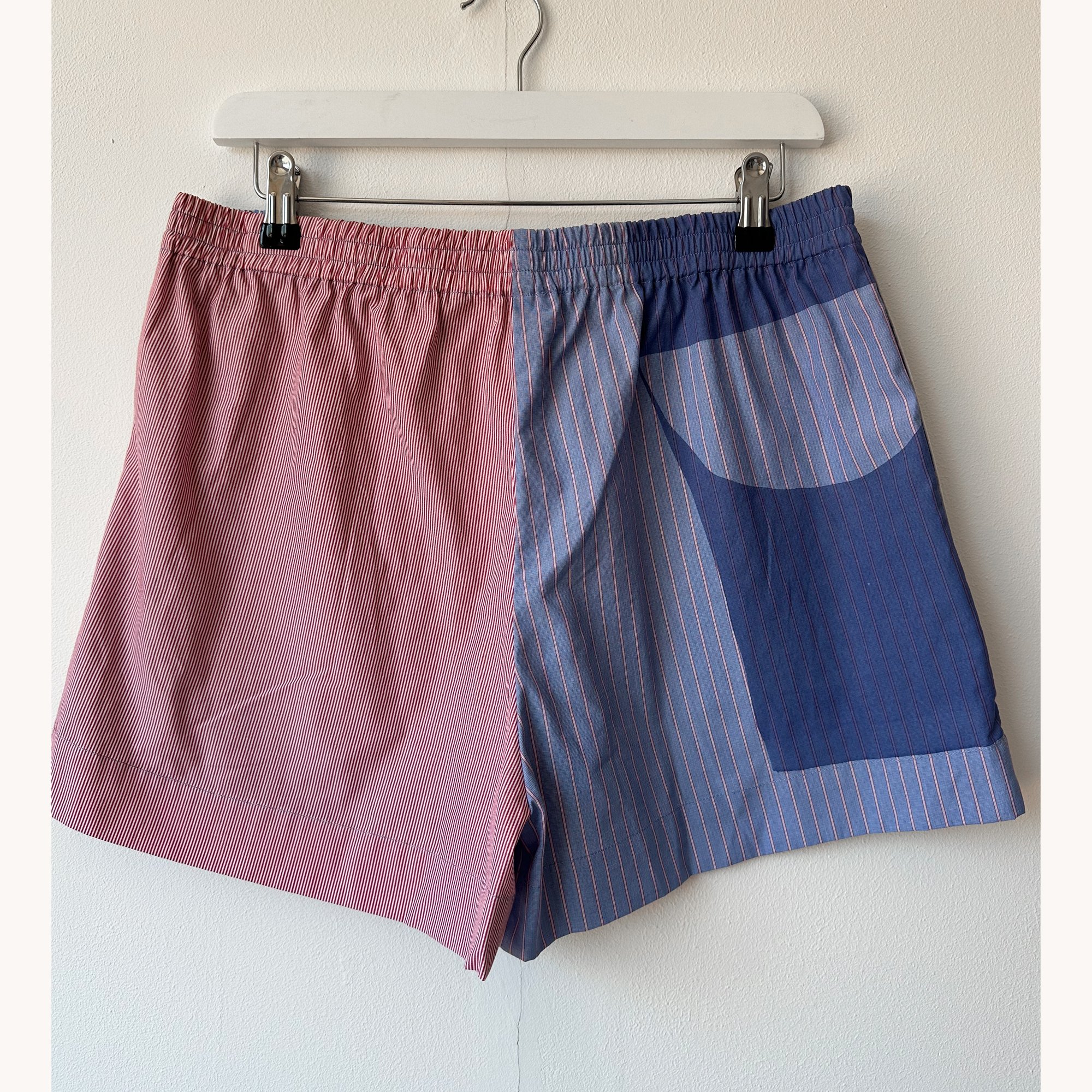 Rita-short-015L-lifestyle2.jpg