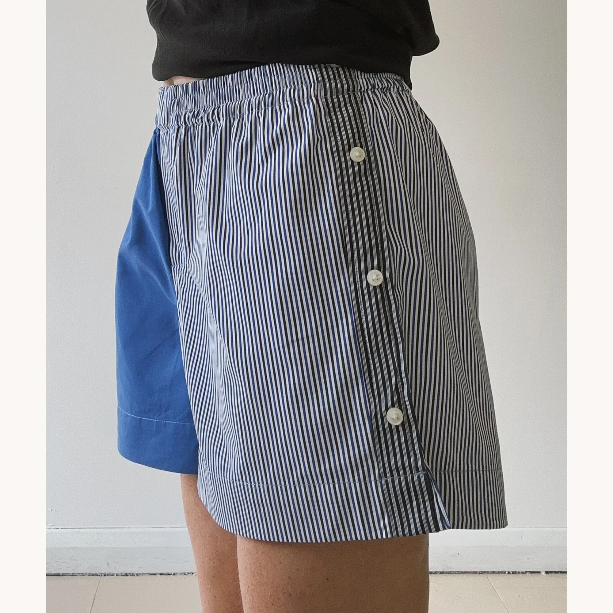 Rita-short-030S-lifestyle1.jpg