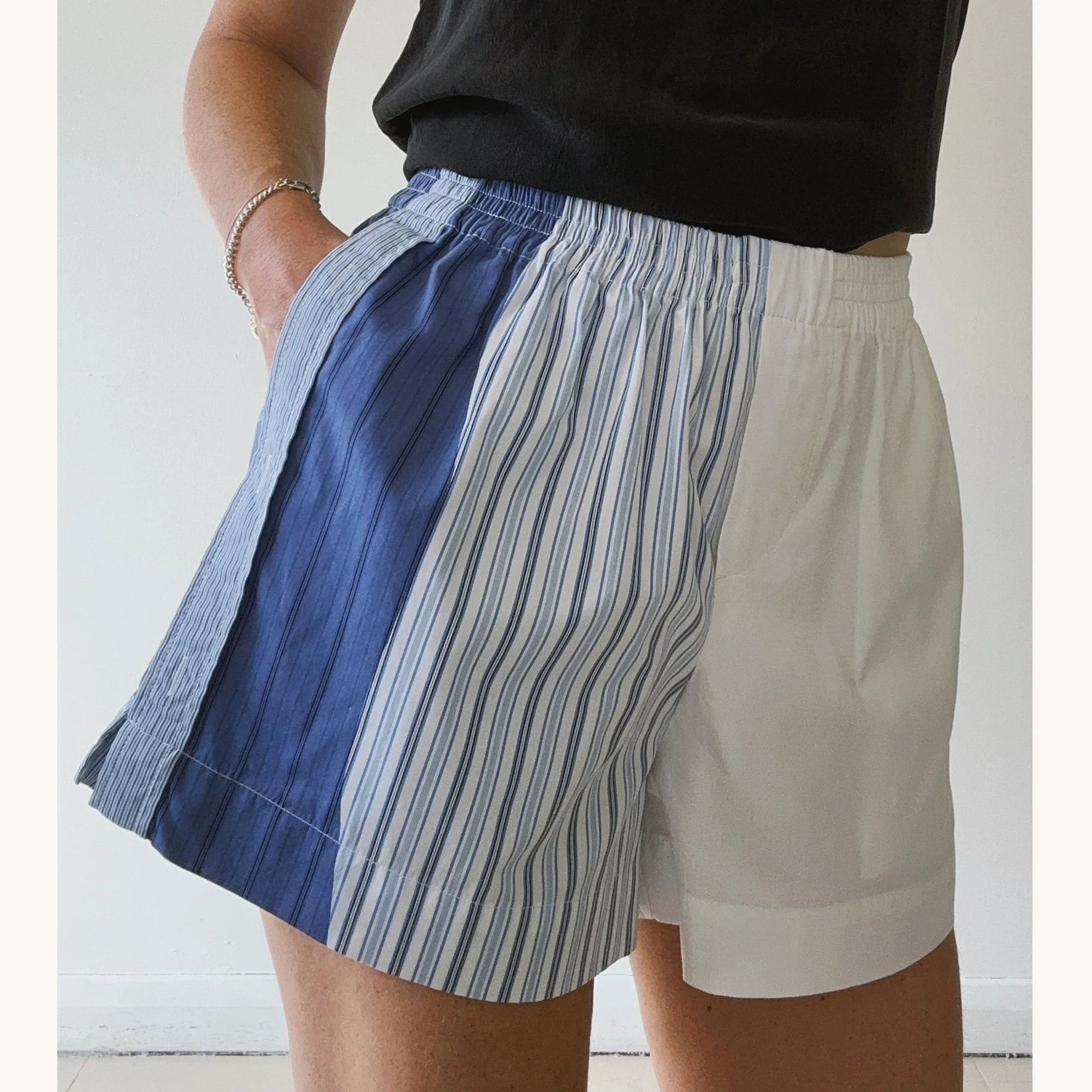 Rita-short-029S-lifestyle3.jpg