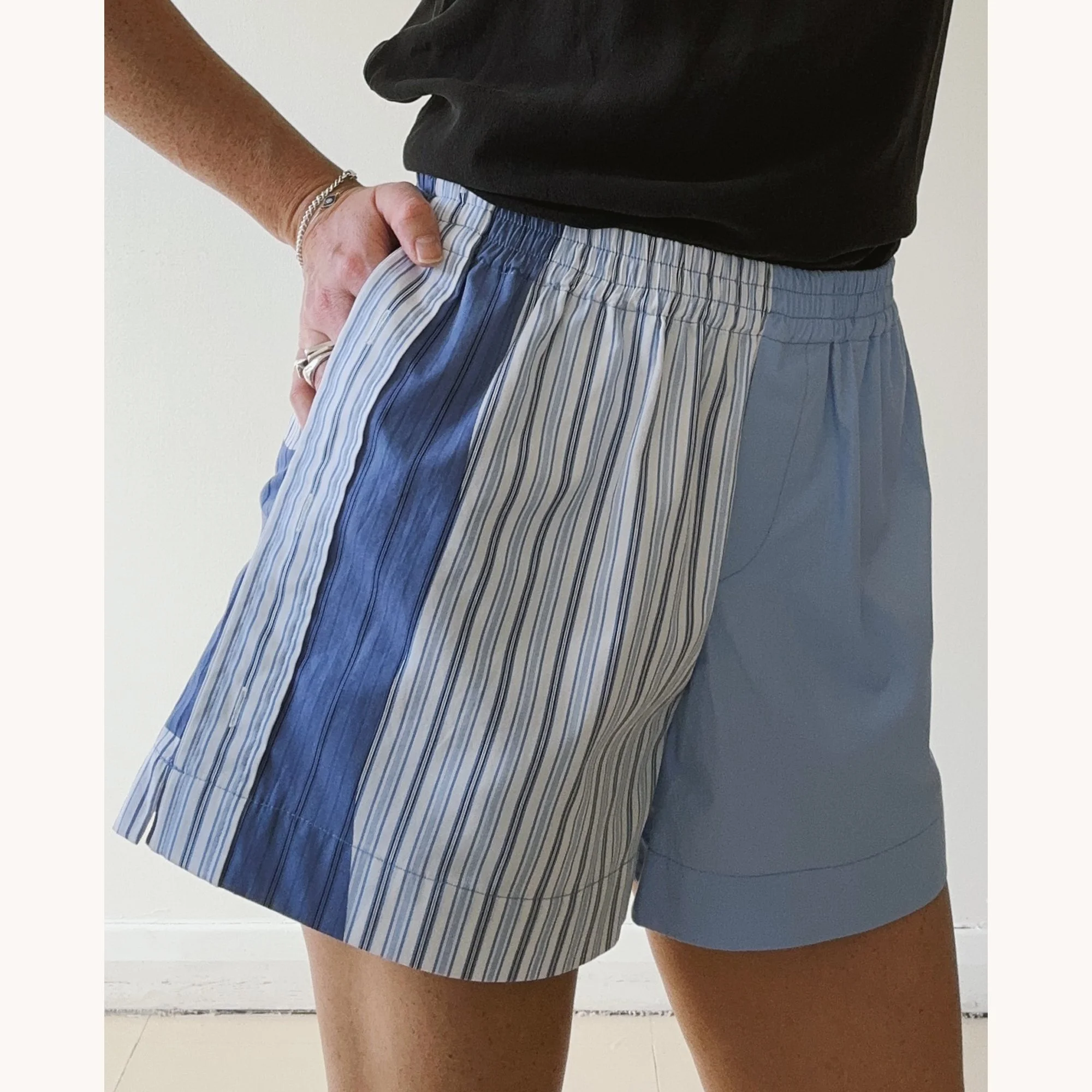 Rita-short-009S-lifestyle3.jpg
