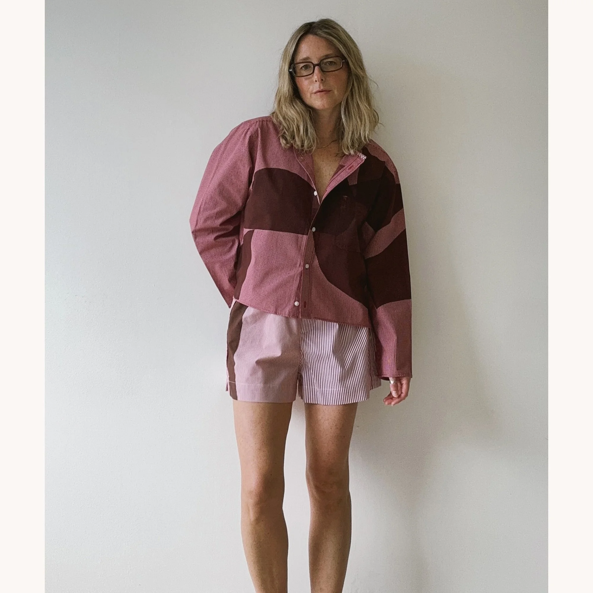 Amaranth-shirt-lifestyle2.jpg