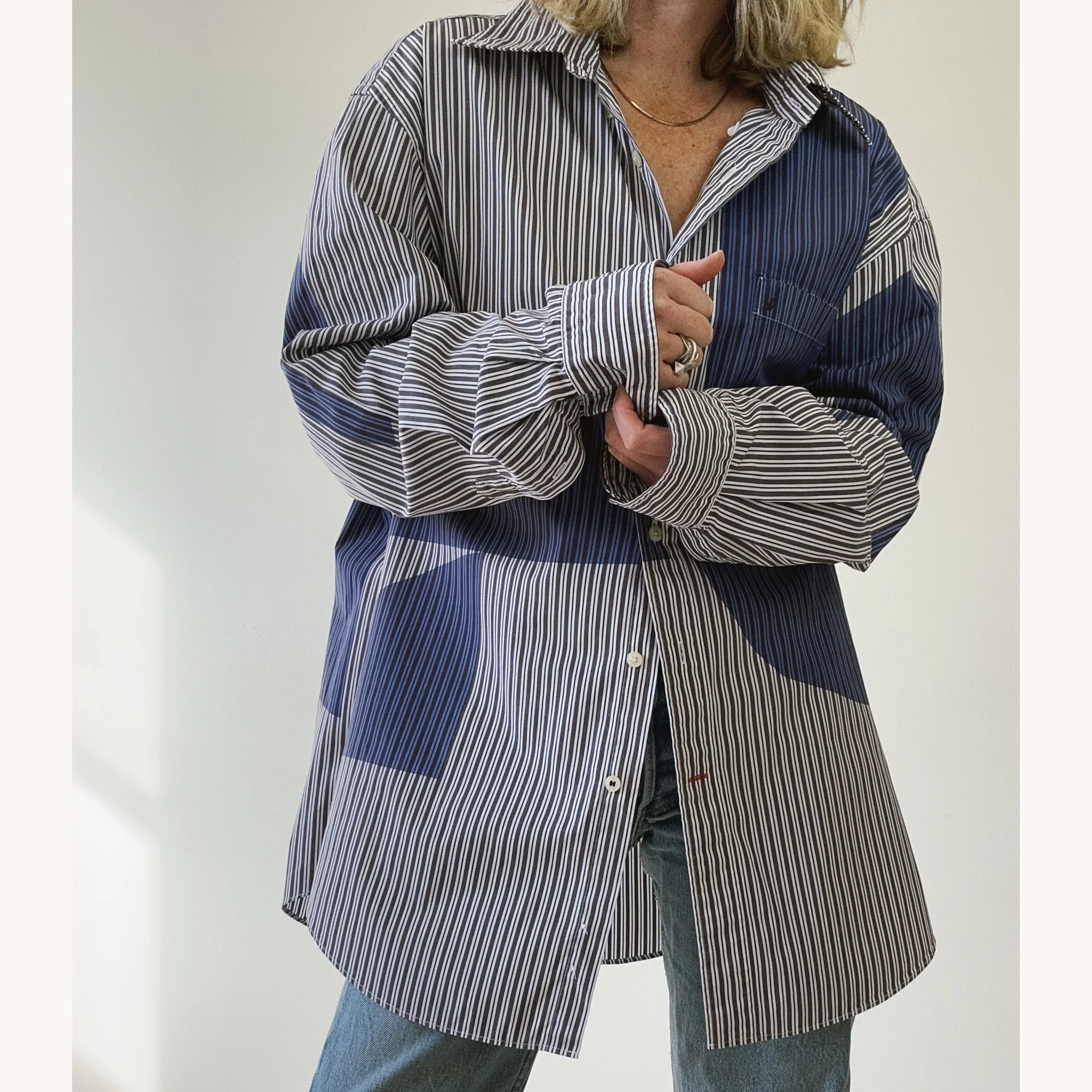 Domme-shirt-lifestyle6.jpg