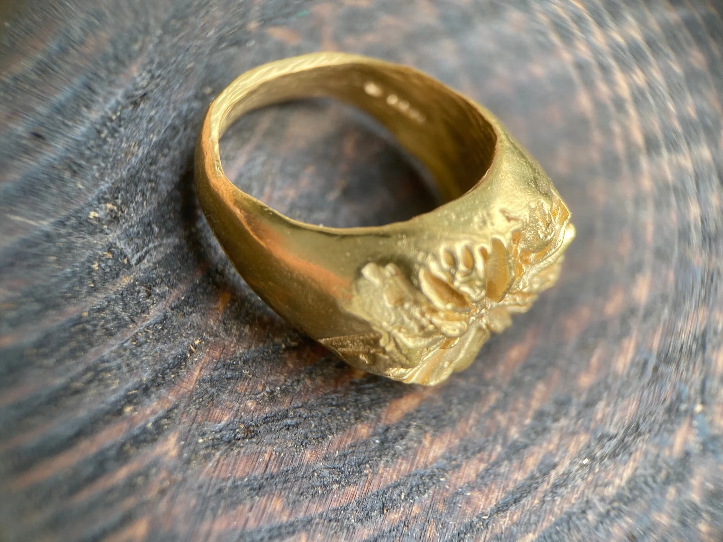 CE0F9F25-EA1A-45E2-8E91-1C949C74BEA8