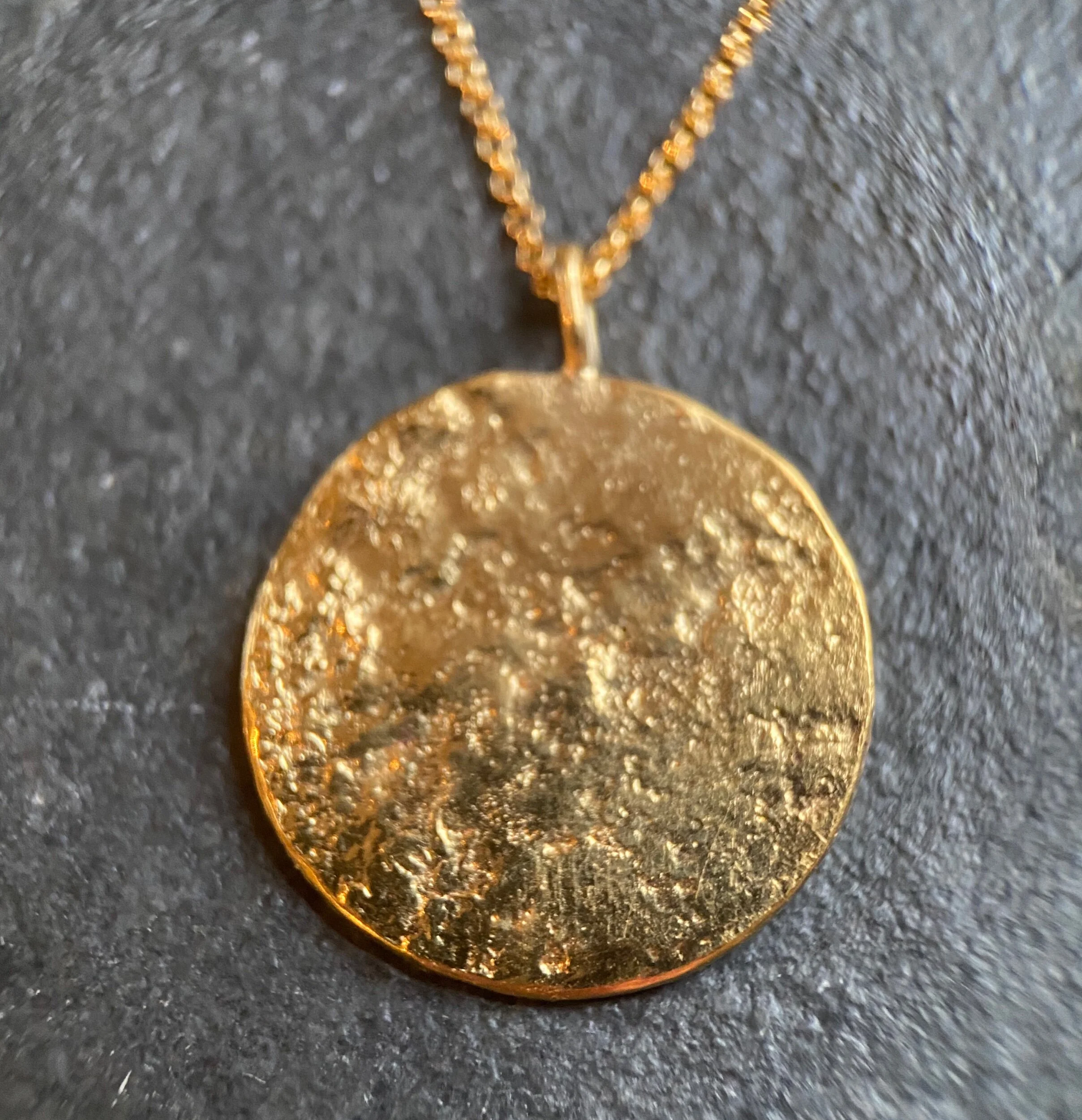 B039F95D-70C2-4FF3-9950-873CAA8FC34F