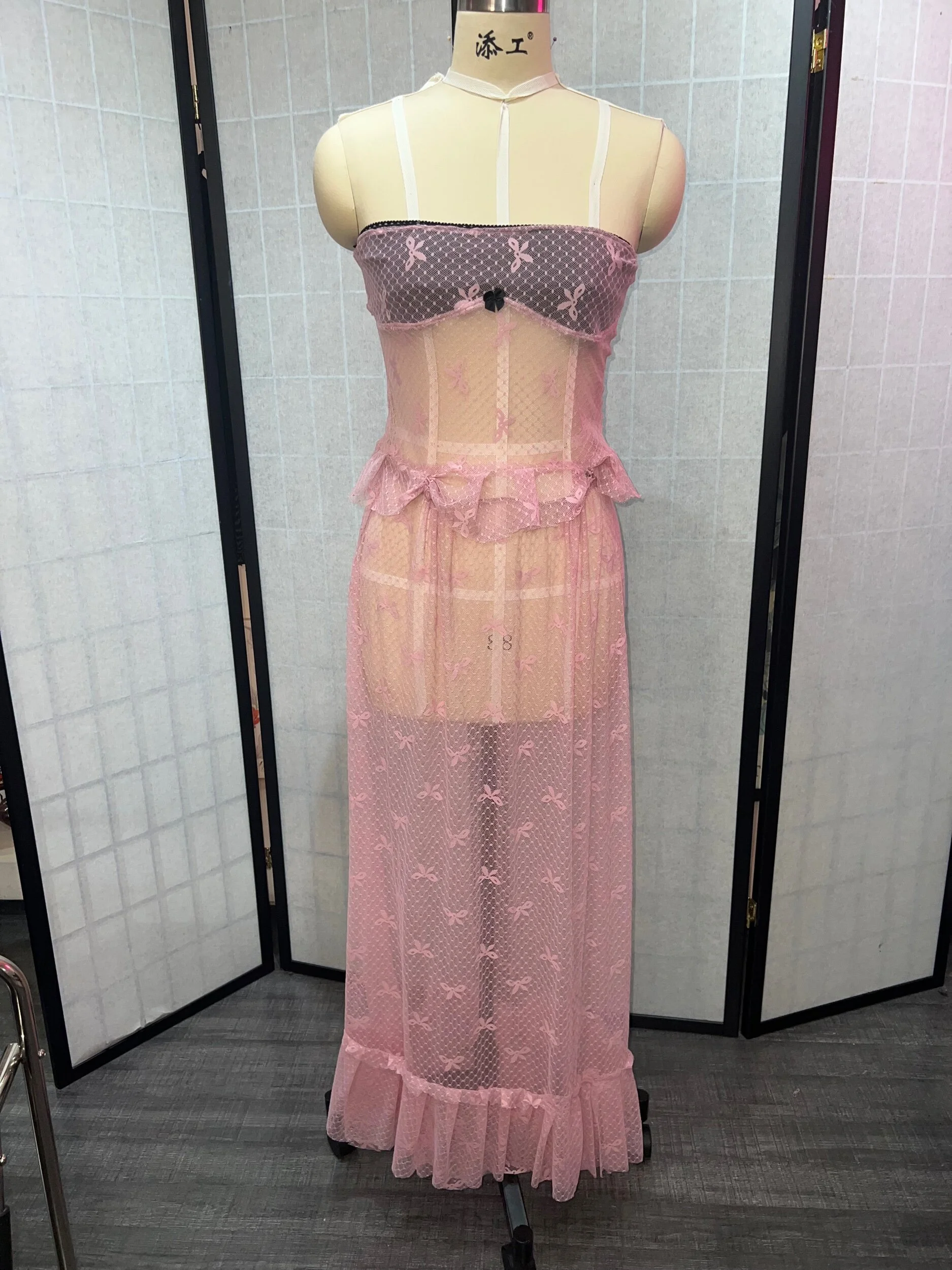 3B390390-1C21-42C0-A68C-7A4FC0D5E350