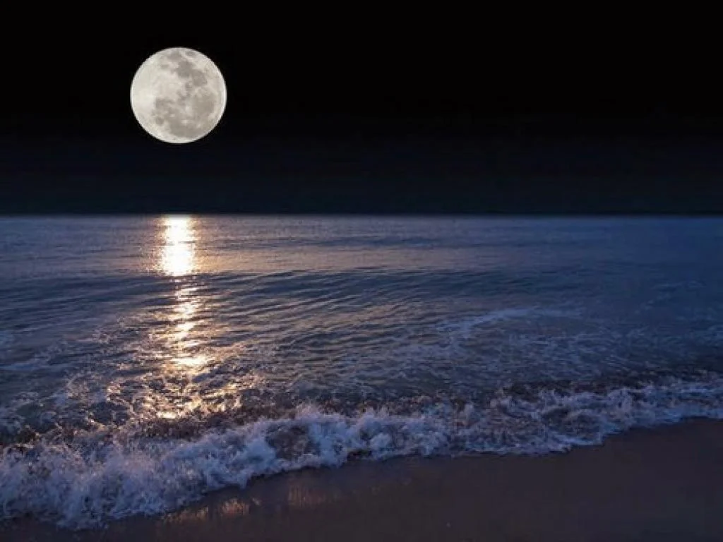 luna-piena-sul-mare.jpg