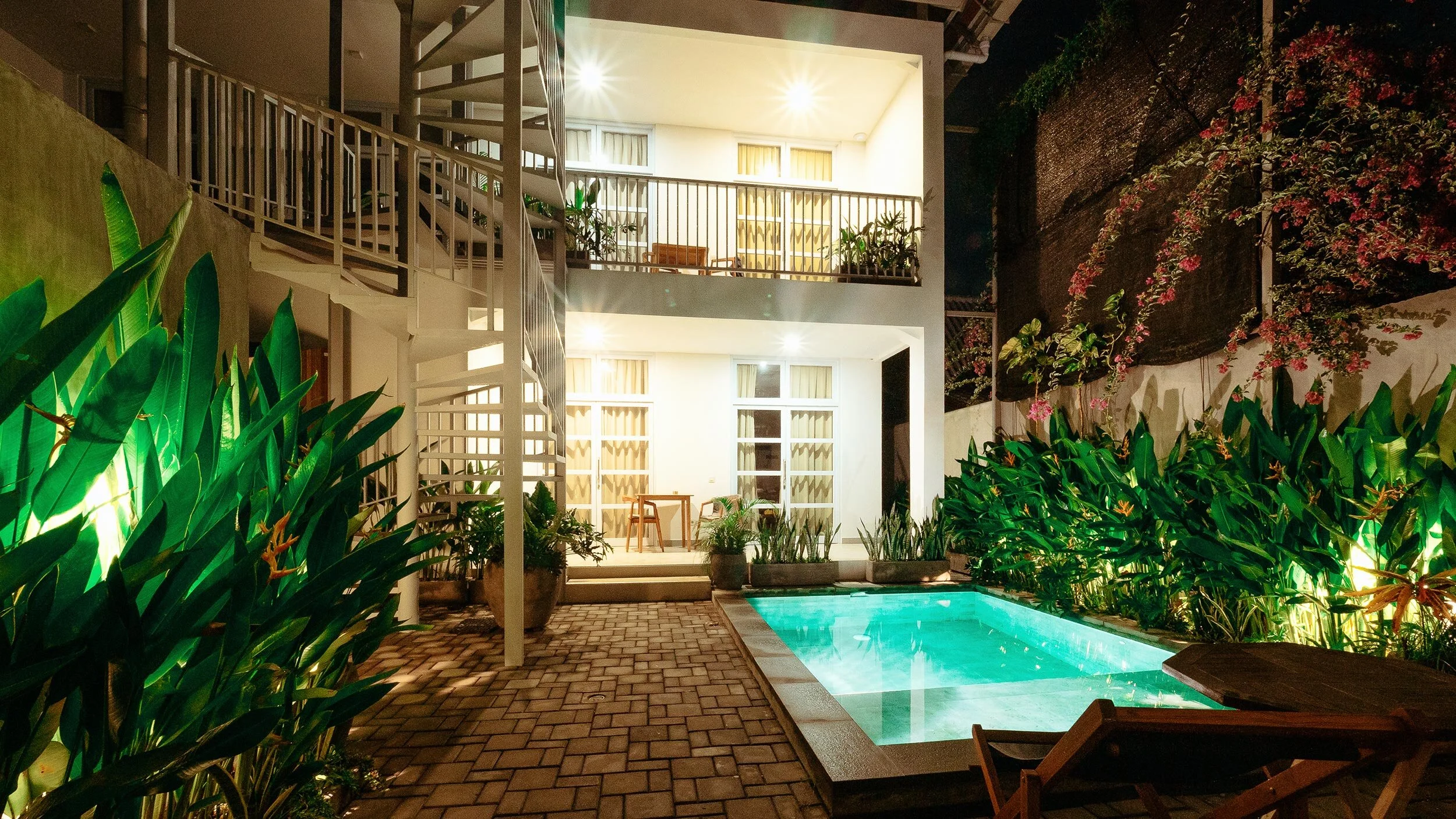 Loft52Bali_Poolsite-Evening.jpg