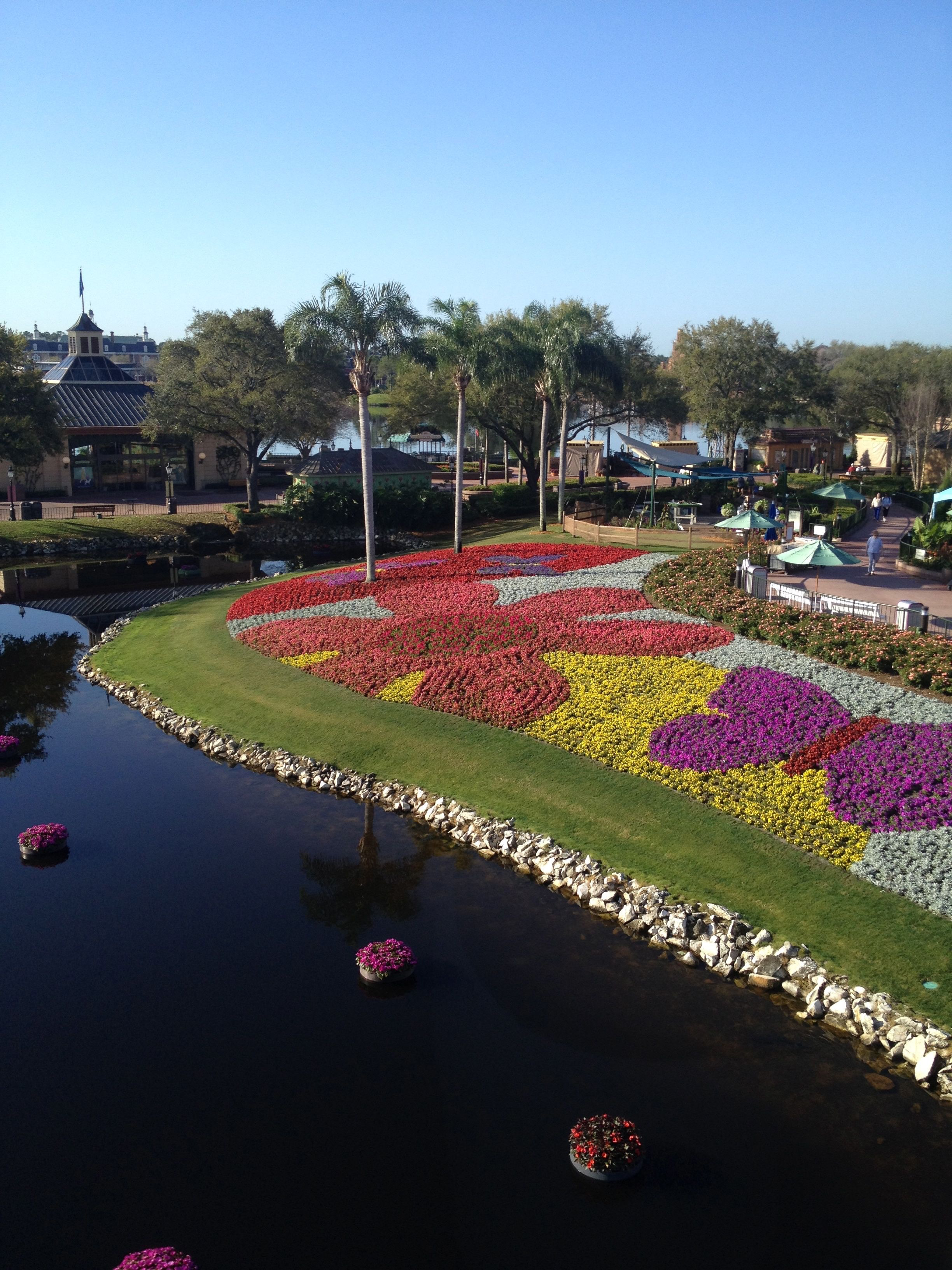 EPCOT Flower and Garden Topiary png
