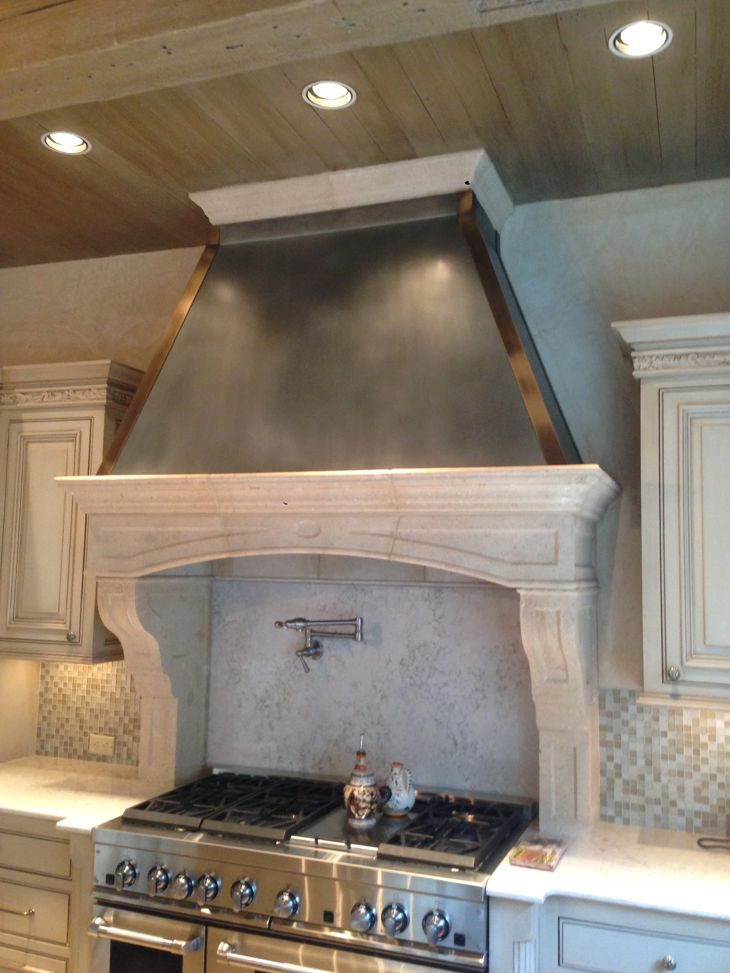  Zinc with brass trim 
