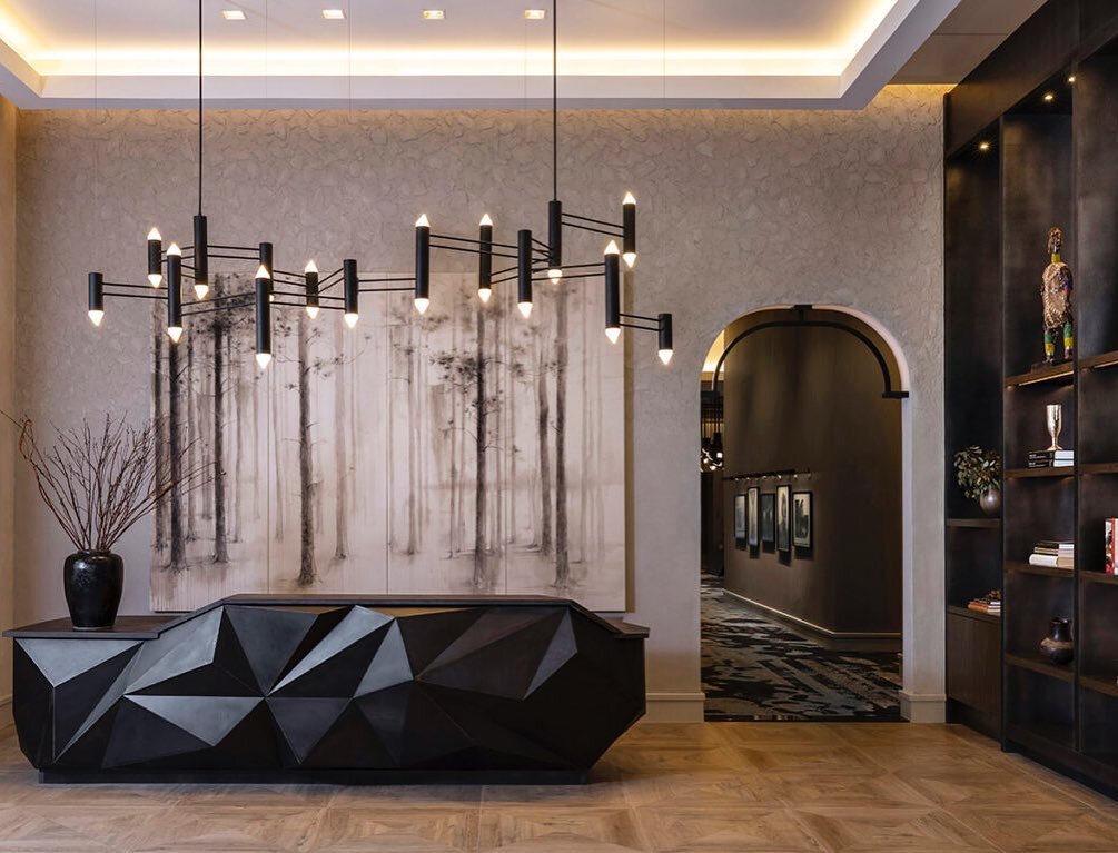 If you haven&rsquo;t been to the Thompson hotel yet, you need to check out the rooftop bar, and it&rsquo;s worth stopping to take a look at this incredible reception desk 😎