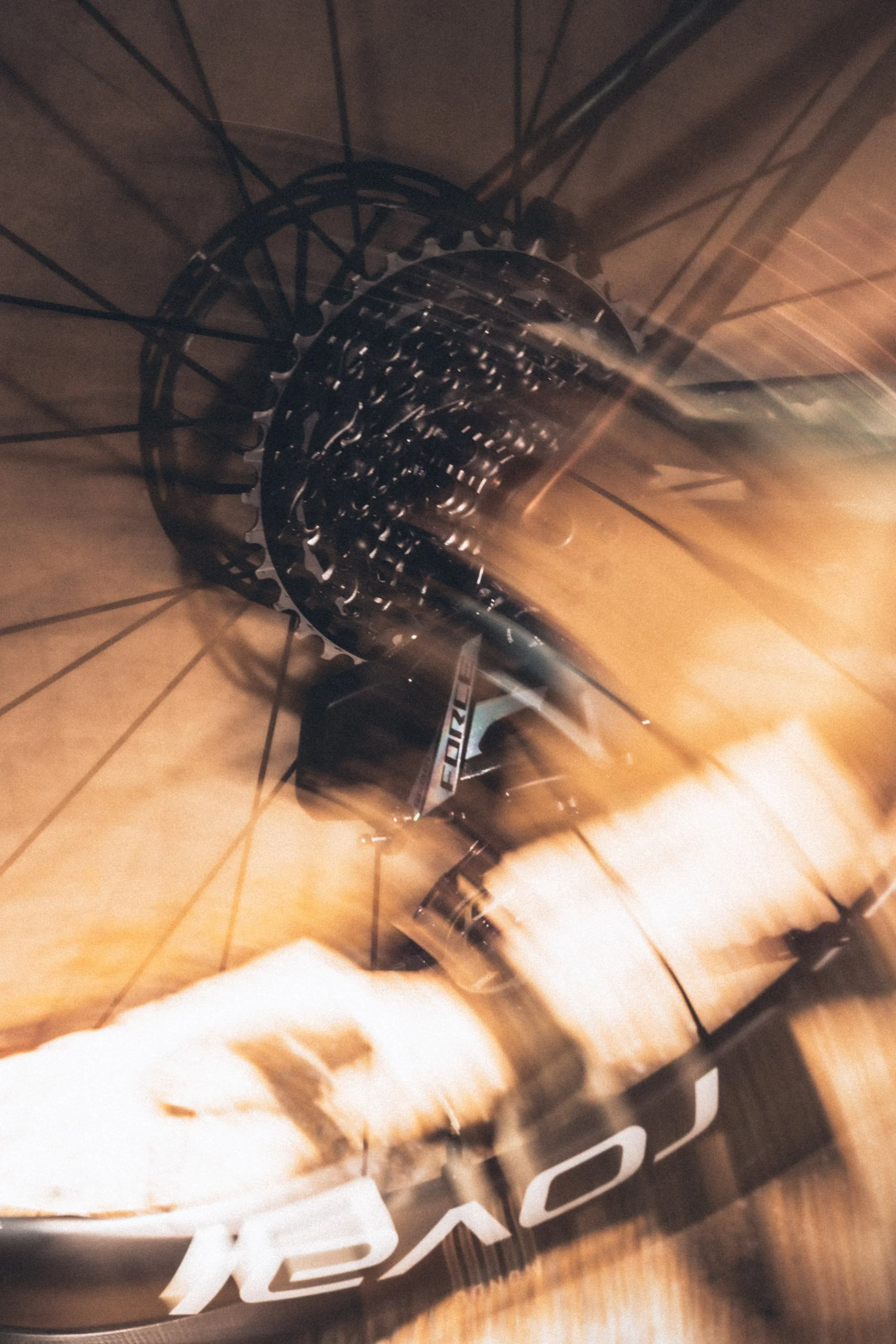 Specialized_Aethos_Sram_Jana-105351.jpg