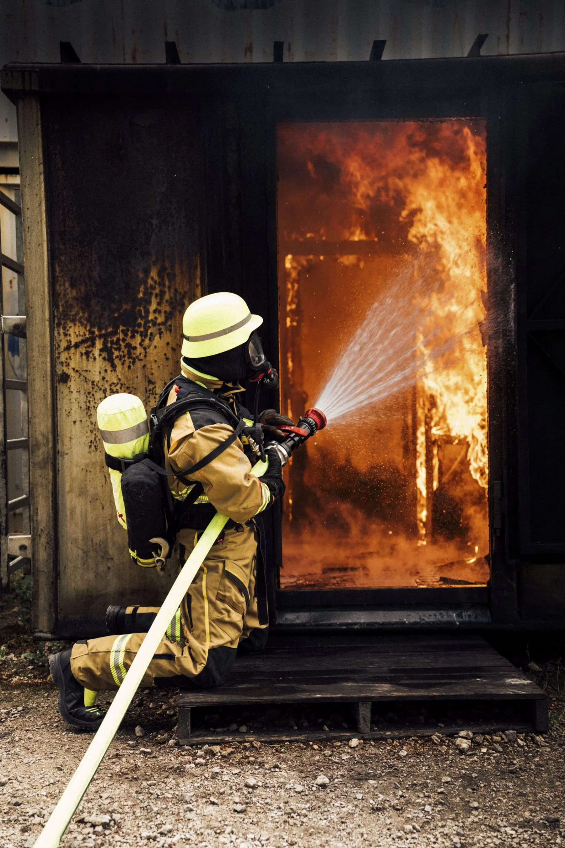Goretex_Firefighter_Feurex_WEB_EDIT--5.jpg
