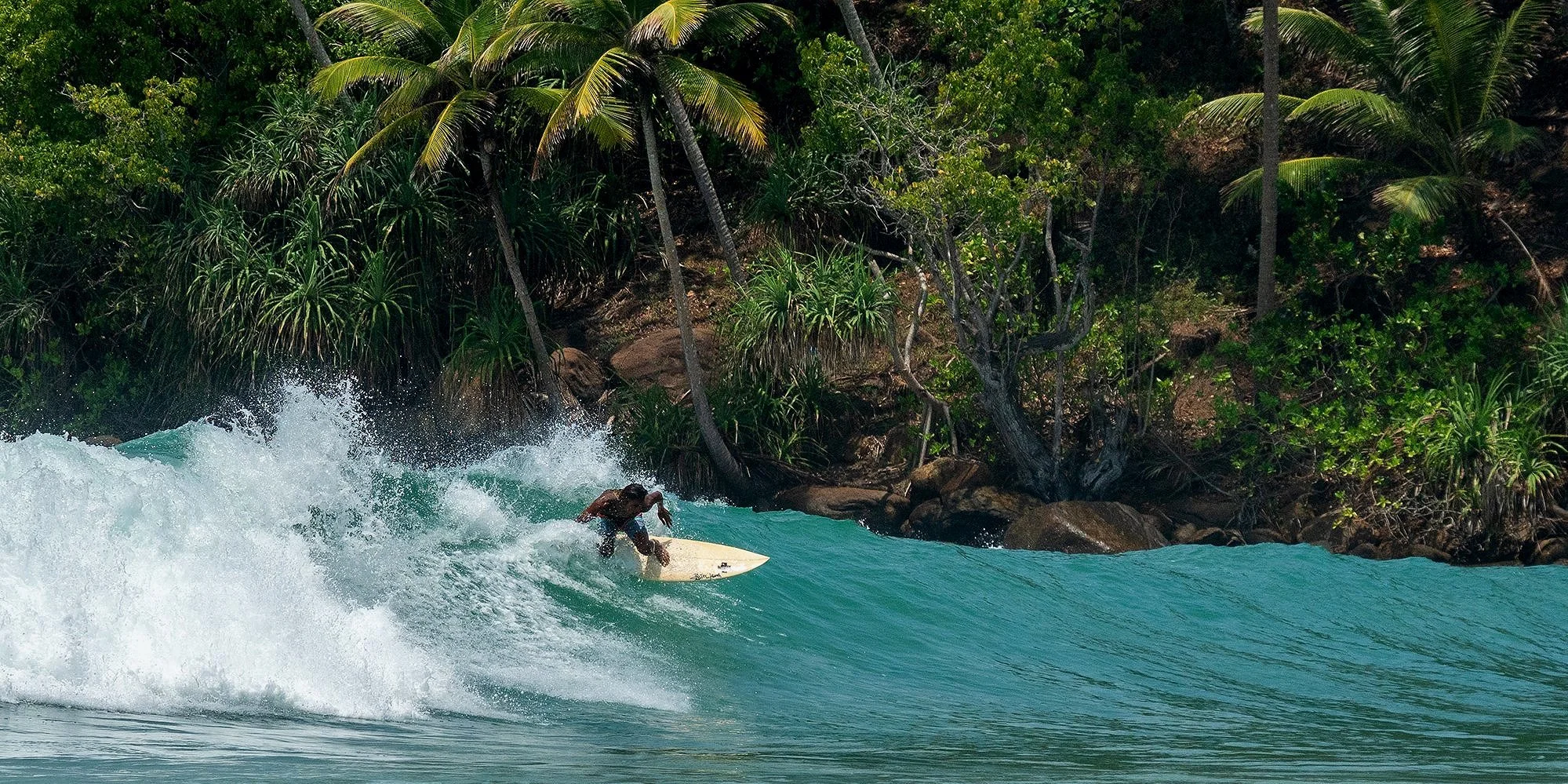 surf-n-yoga-mirissa-surf-camp-sri-lanka-learn-to-surf-stoked-surf-adventures-longboard.jpg