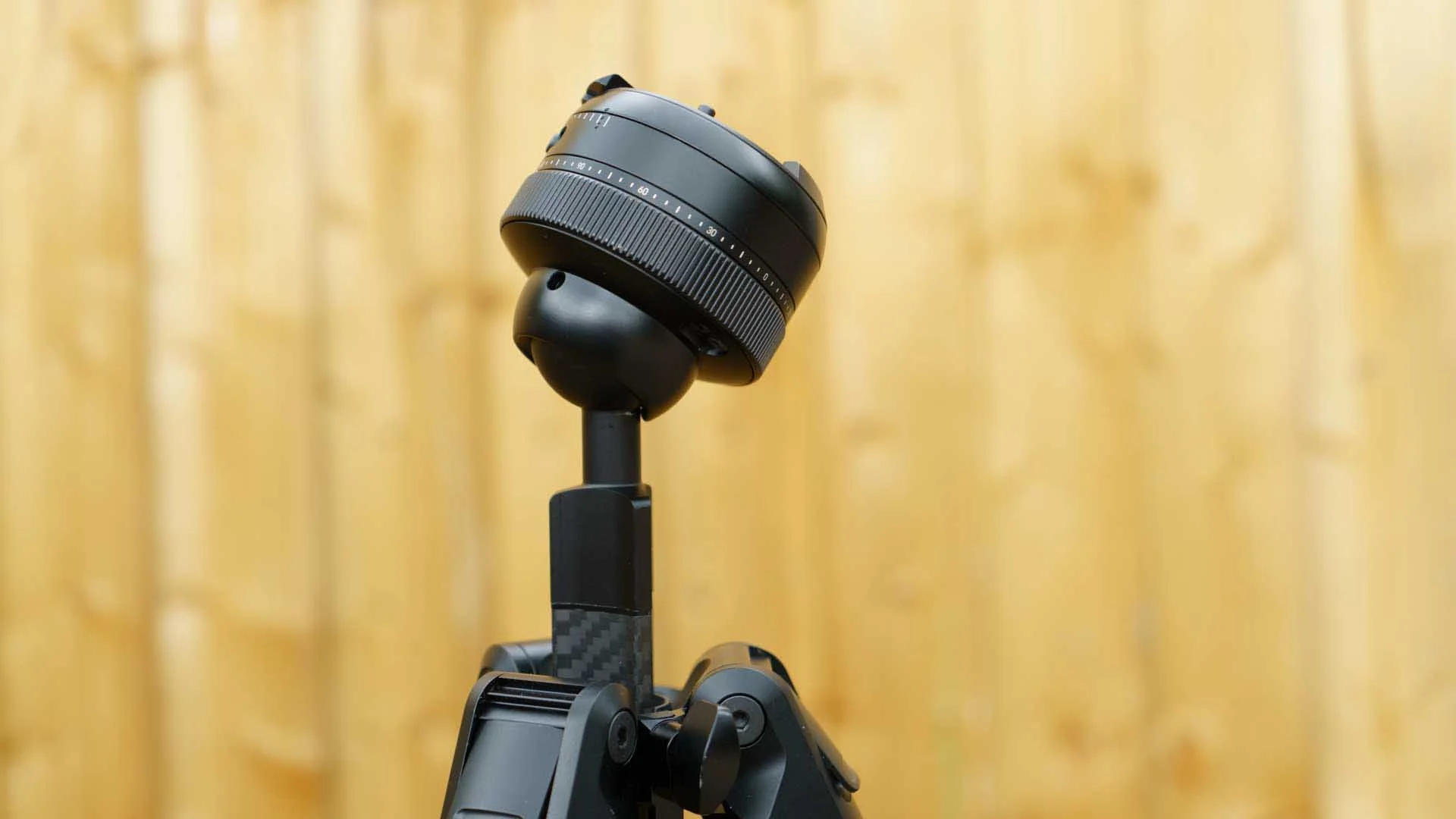  The Peak Design Pro Tripod Head has a panning mechanism above the hall which means you can level the camera with the ball movement and then pan knowing that the horizon won’t slope. 