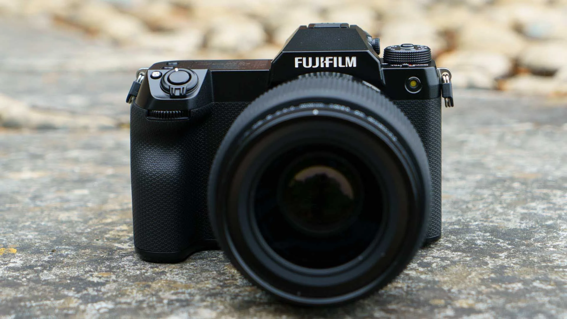 The Fujifilm GFX100S II has the same BISHAMON-TEX™ textured coating as the GFX100 II and it gives good purchase.