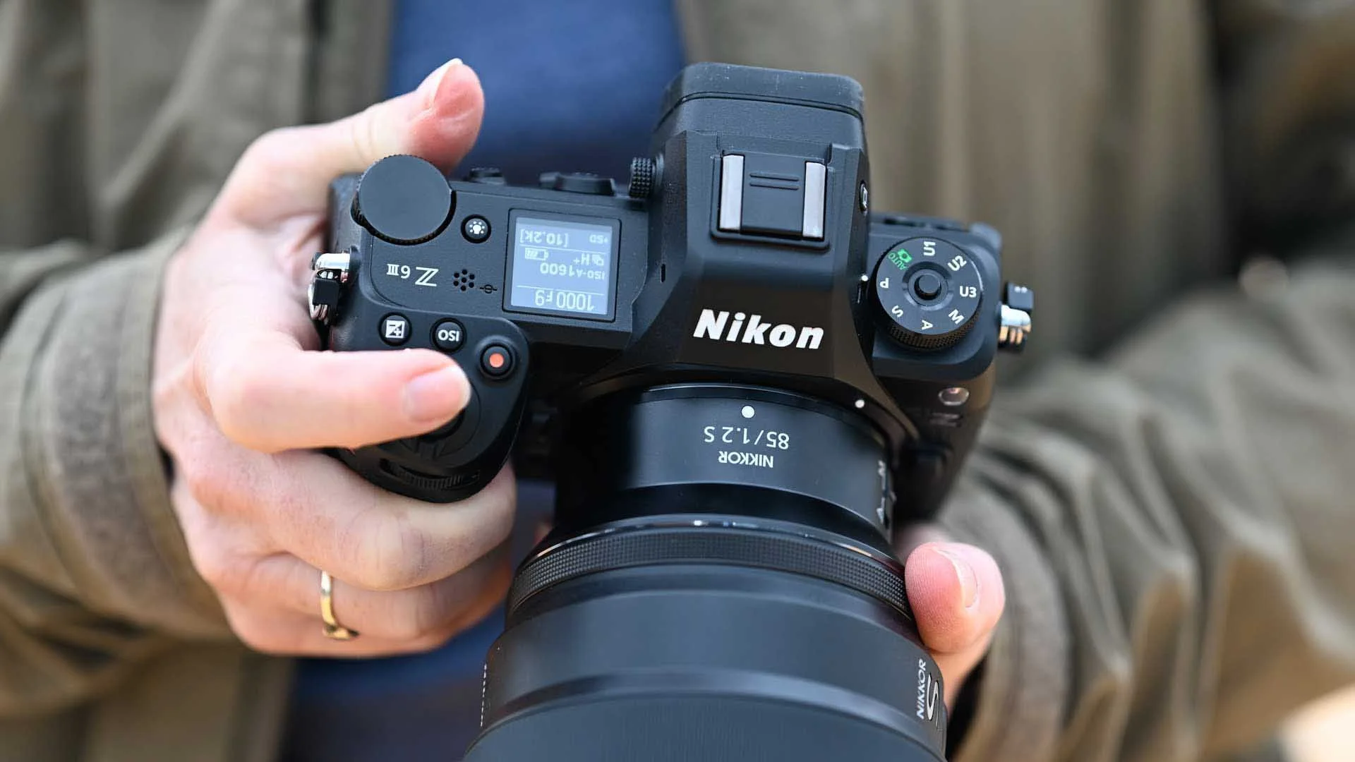  The Nikon Z6 III’s grip is deep and has room for all your fingers without your little finger slipping under the camera. 