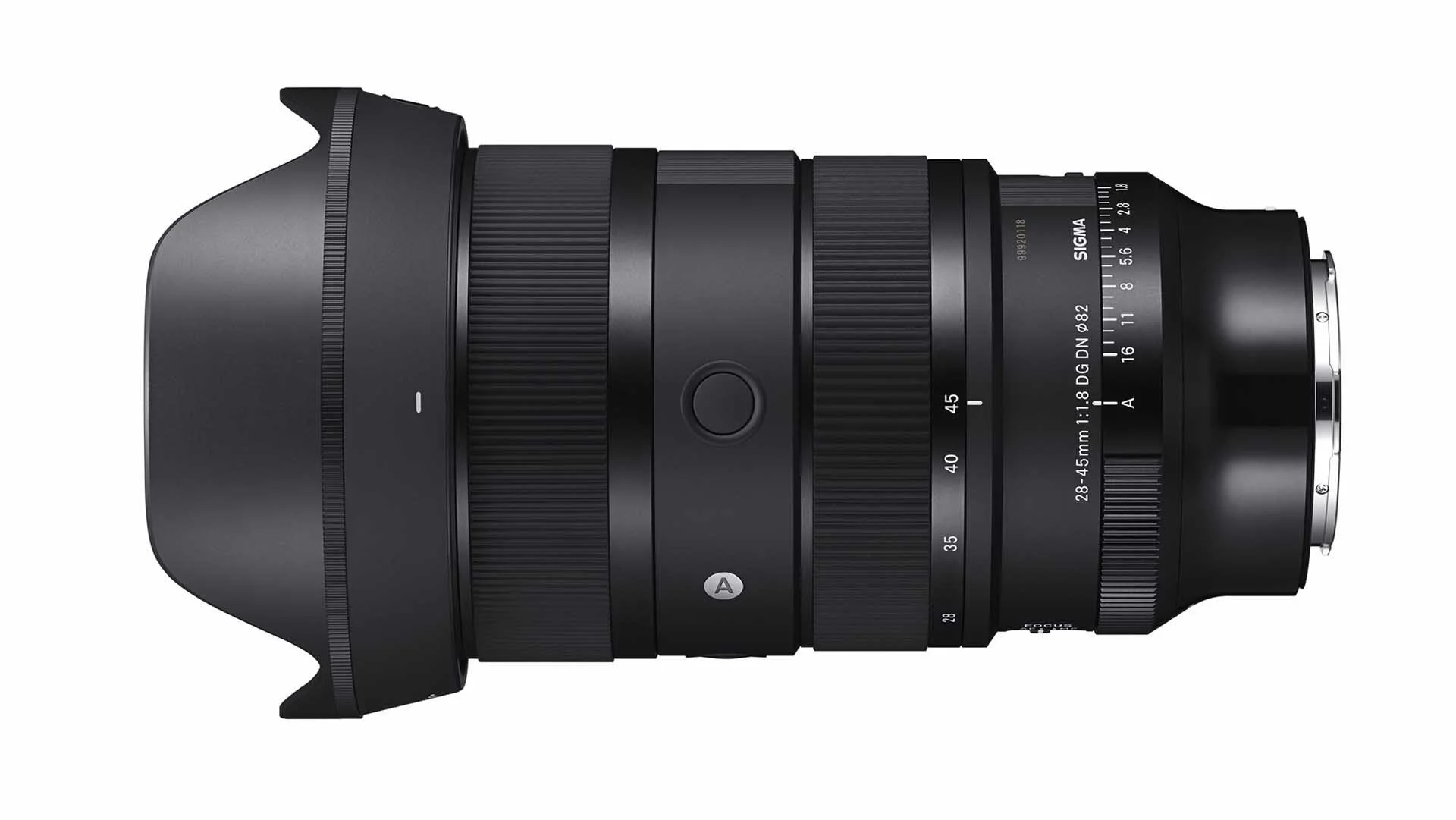  The Sigma 28-45mm F1.8 DG DN Art lens is the same length at the 45mm point as it is at the 28mm end. 