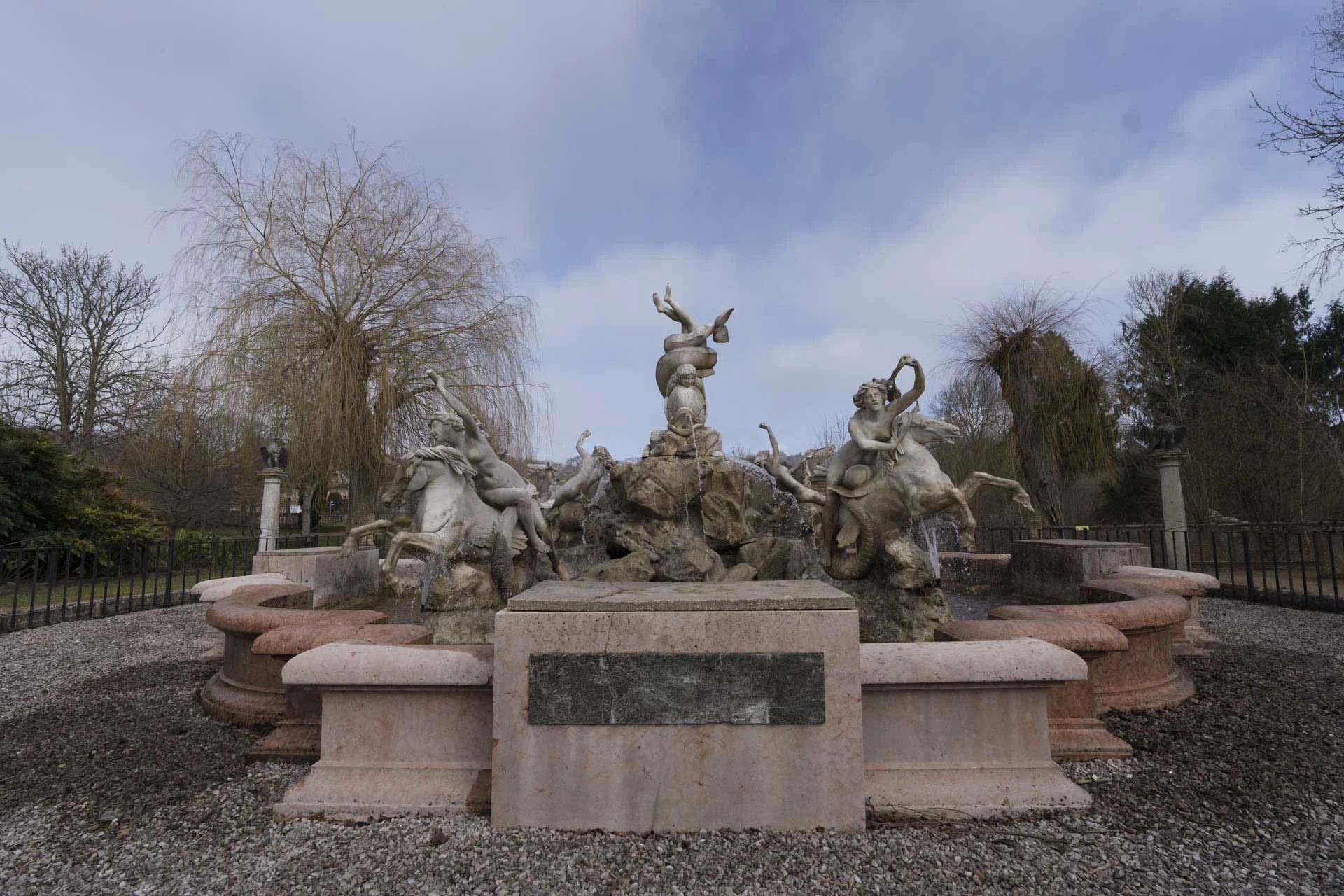  Thanks to its ultra-wide perspective, the Sony FE 16mm F/1.8 G enables you to fit a lot into an image from close quarters. Image Credit: Angela Nicholson. Camera: Sony A7CR, lens: Sony FE 16mm F/1.8 G at f/5.6, 1/500 sec.  