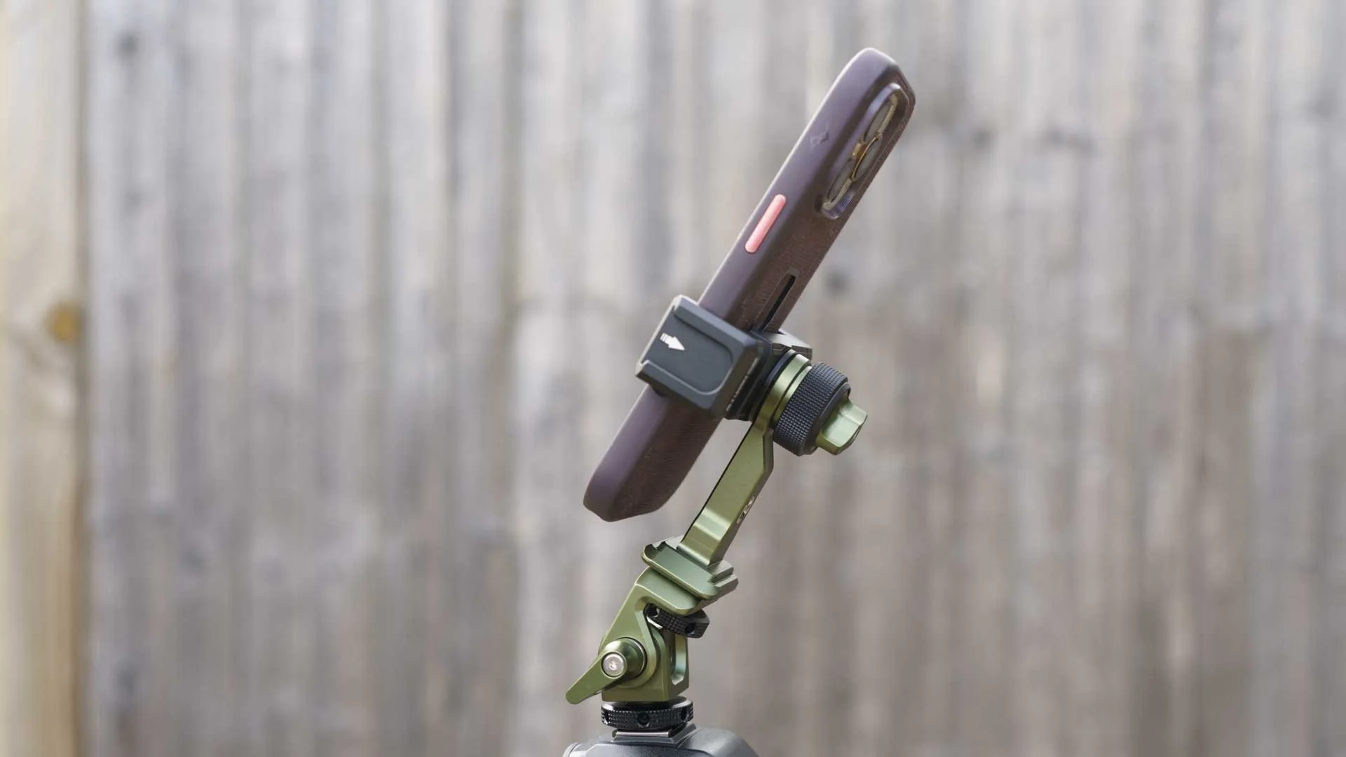  The tilting mechanism allows whatever is mounted in the Monty 1 to be angled up or down. 