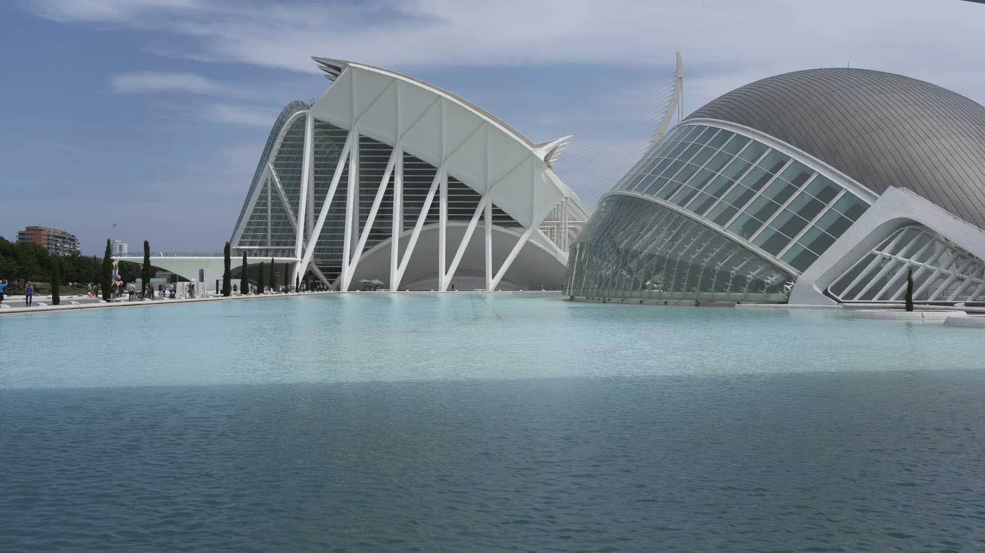  Fujifilm’s Reala Ace Film Simulation Mode gives slightly muted colours, I think it works well for this scene with a limited palette. Image credit: Angela Nicholson. Fujifilm X-E5 with XF 23mm F2.8 R WR shutter speed: 1/340 sec, aperture f/11, ISO 125.  