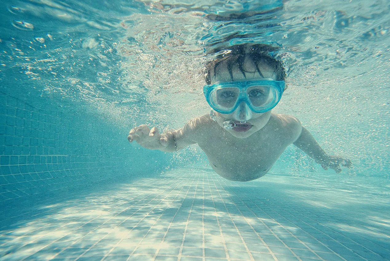 Bluer+swimmer.jpg