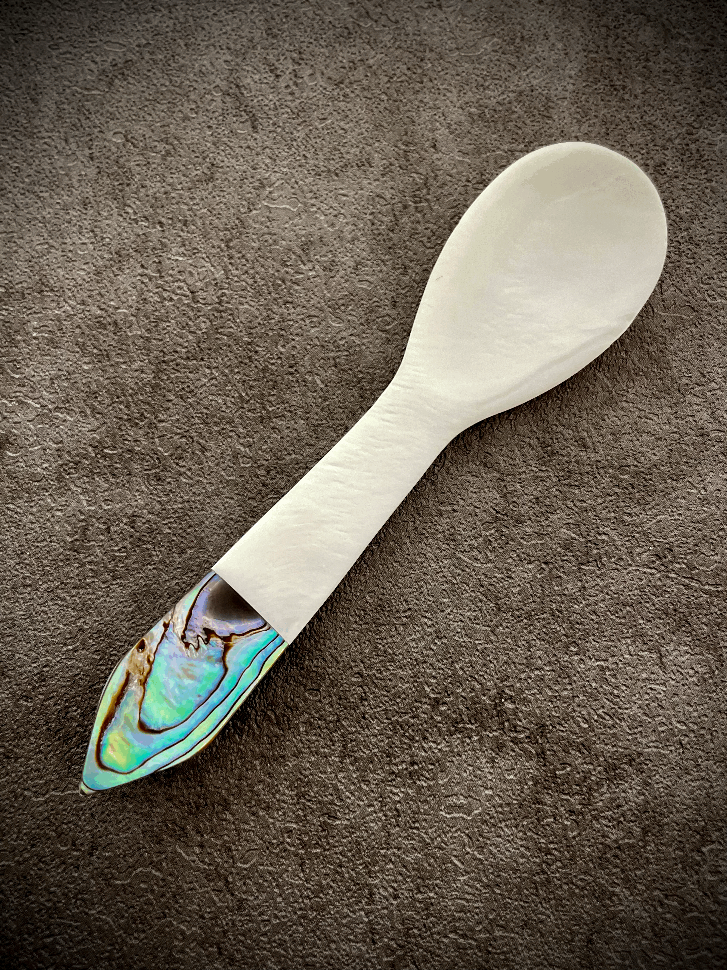 tempImageeds48h image